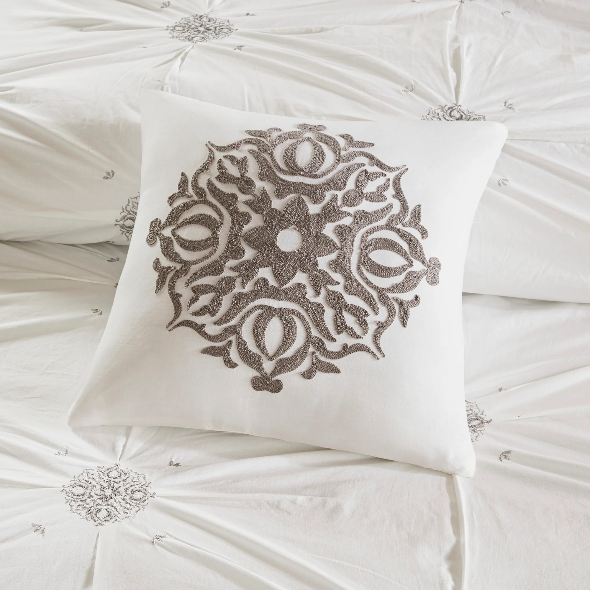 Malia 4-Piece Embroidered Cotton Reversible Duvet Cover Set - Image 13