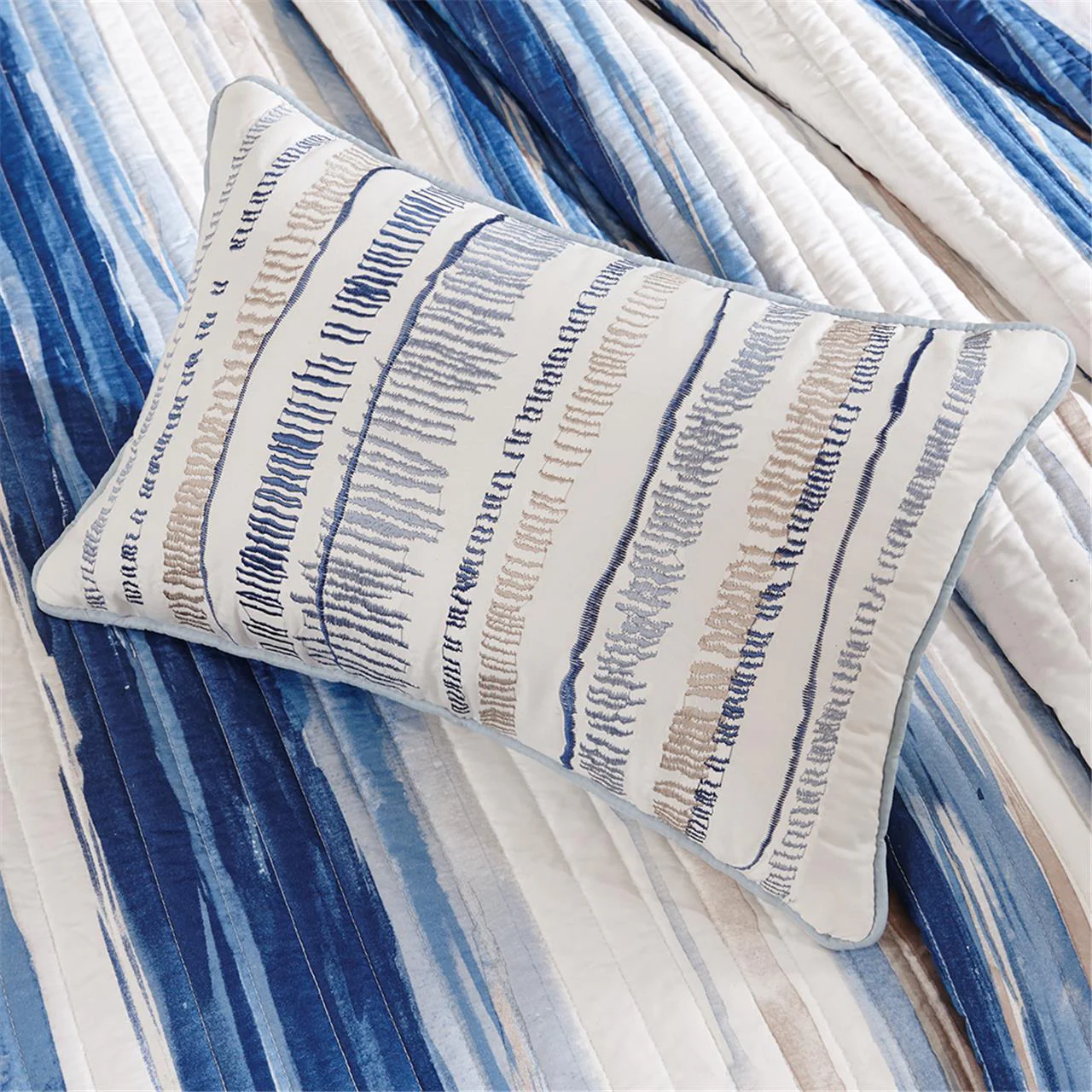 Marina 6-Piece Printed Quilt Set with Throw Pillows - Image 6