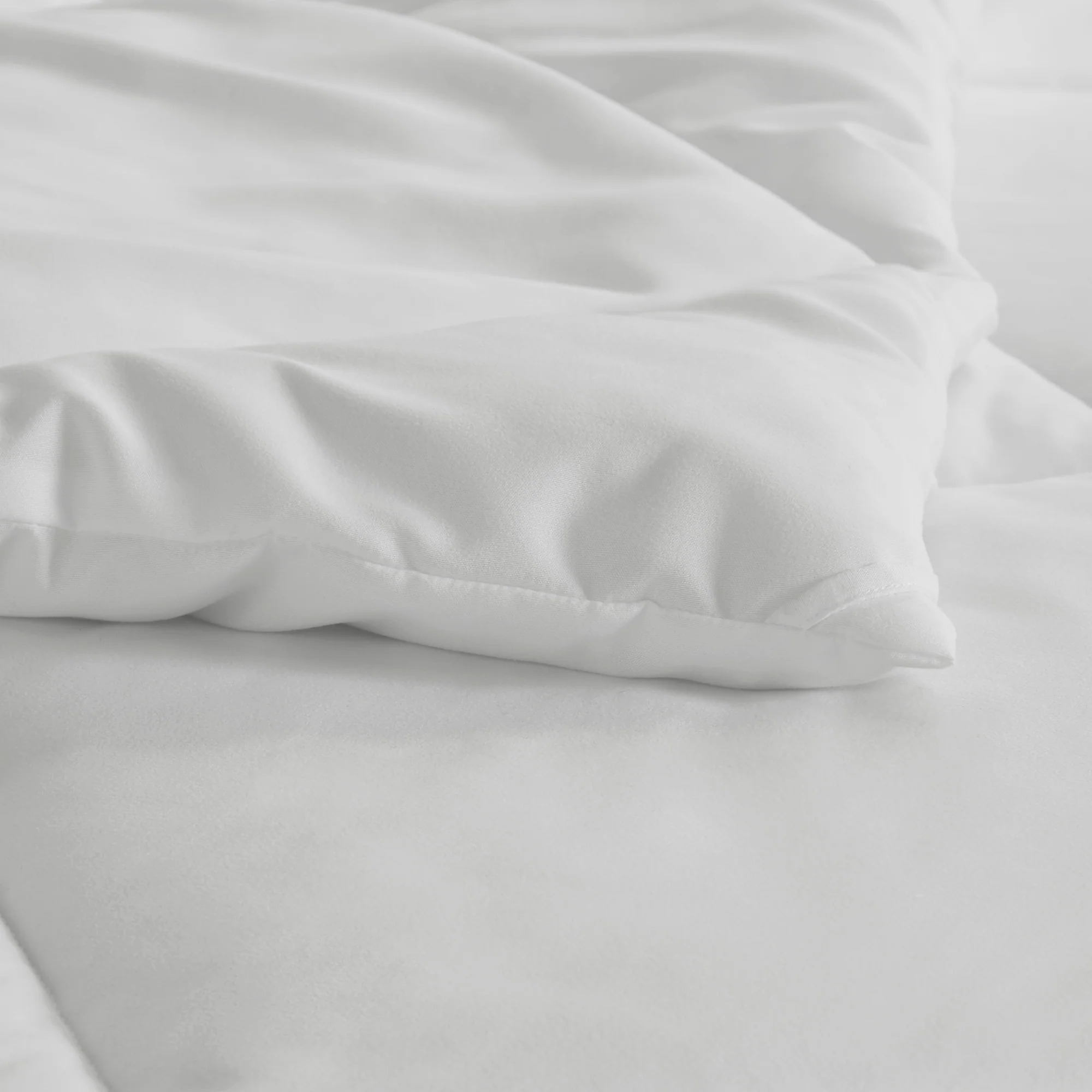 Microfiber with HeiQ Smart Temp Oversized Down Alt Comforter with HeiQ Smart Temp Treatment - Image 6