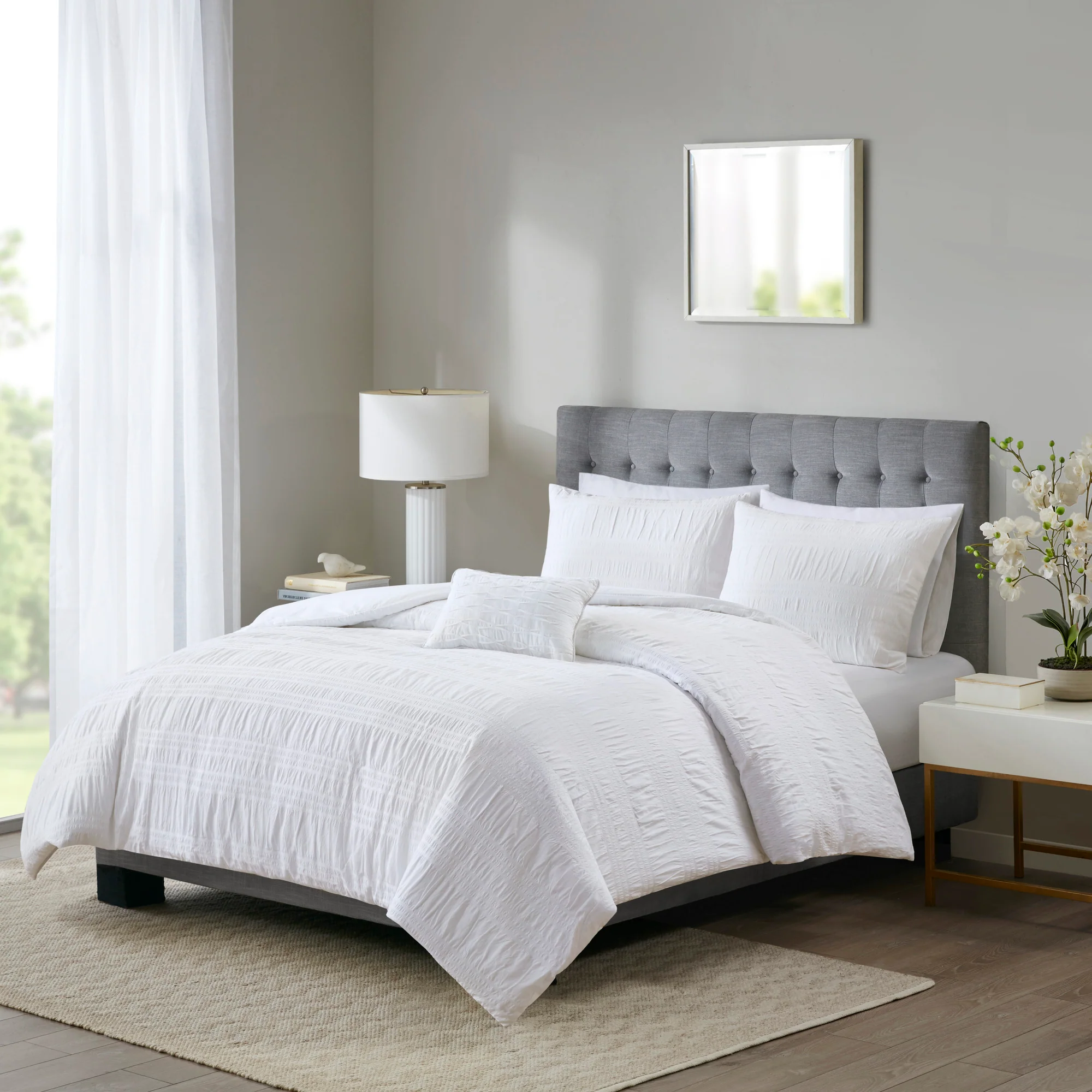 Nicolette 4-Piece Cotton Seersucker Duvet Cover Set - Image 2