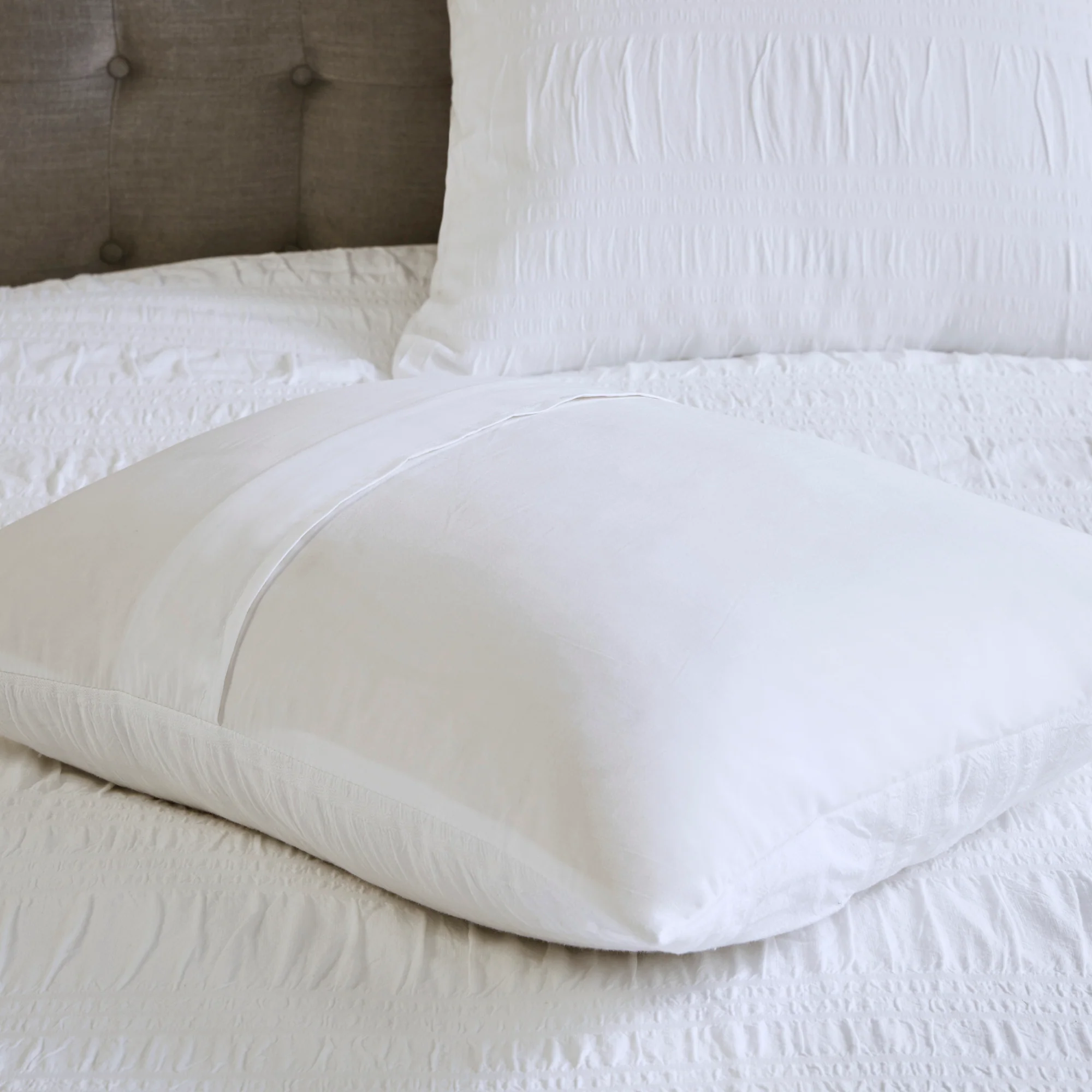 Nicolette 4-Piece Cotton Seersucker Duvet Cover Set - Image 7
