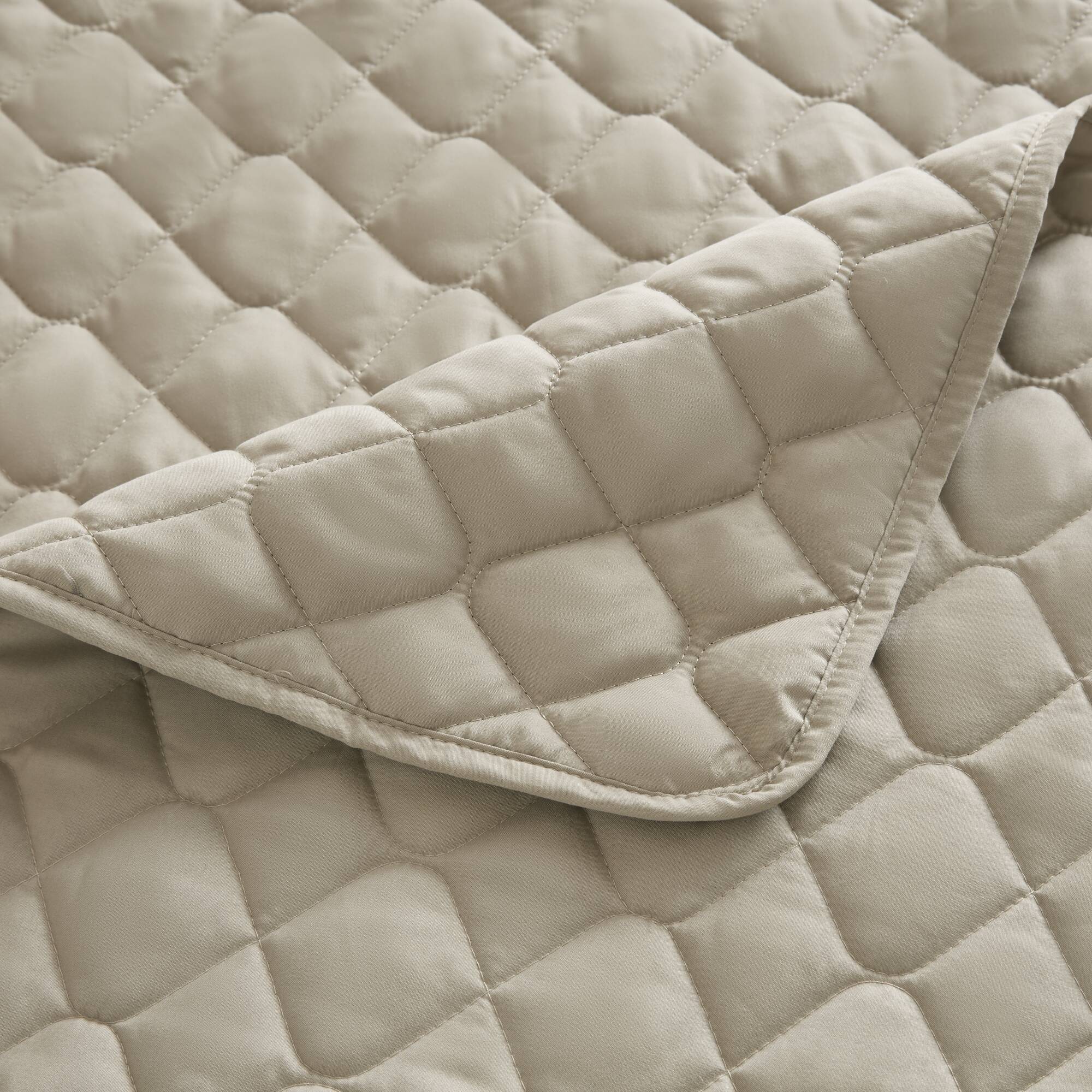 Nocturne 10-Piece Jacquard Comforter Set - Image 13