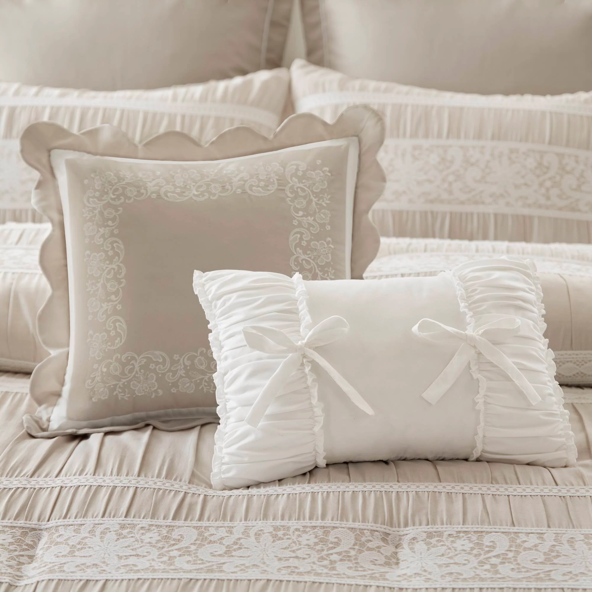 Perryn 7-Piece Jacquard Comforter Set - Image 23