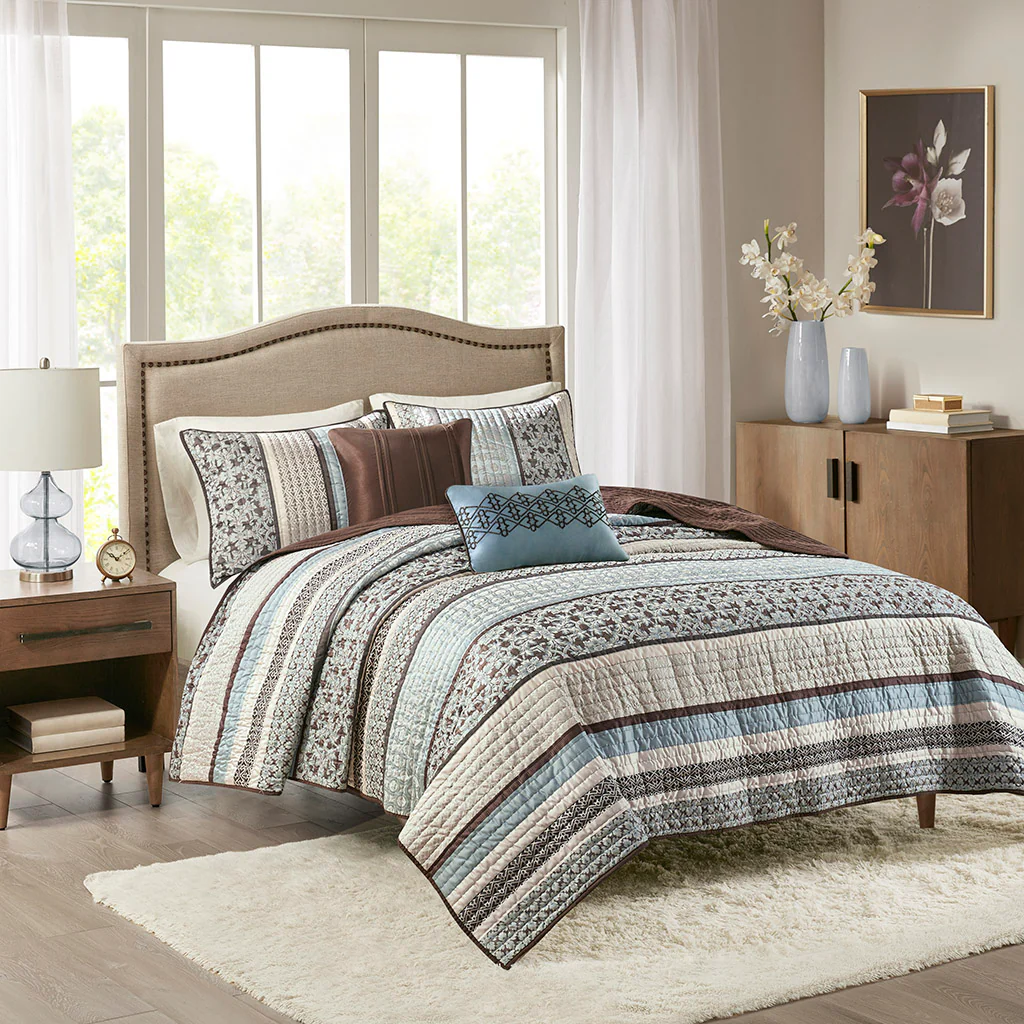 Princeton 5-Piece Jacquard Quilt Set with Throw Pillows - Image 2