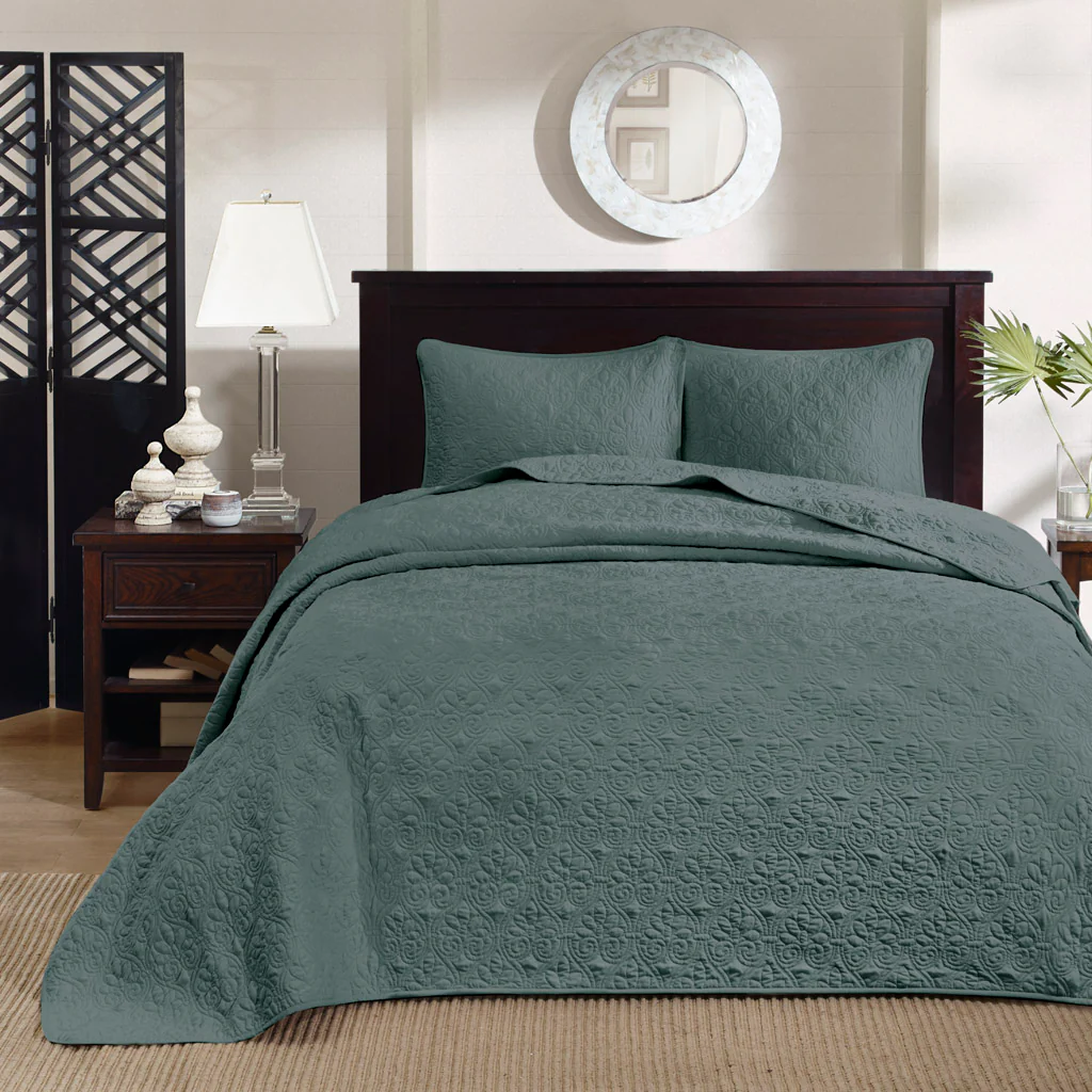 Quebec 3-Piece Reversible Bedspread Set - Image 18