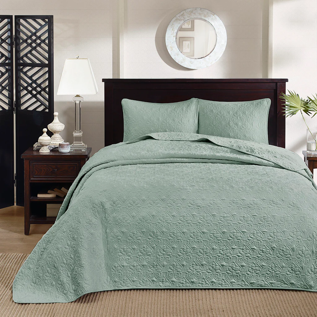 Quebec 3-Piece Reversible Bedspread Set - Image 36