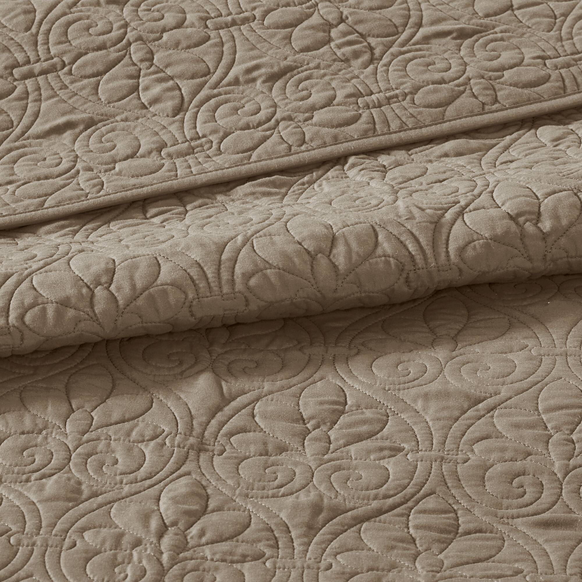 Quebec 3-Piece Reversible Bedspread Set - Image 45