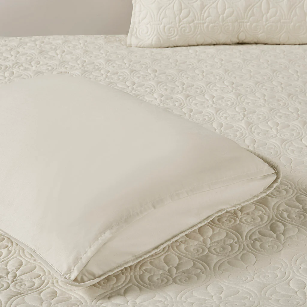 Quebec 3-Piece Split Corner Pleated Quilted Bedspread - Image 33