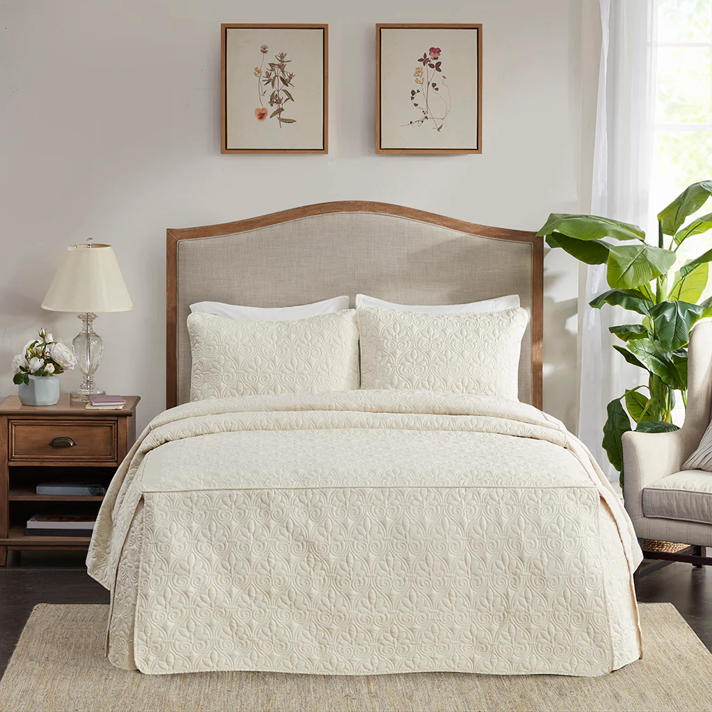 Quebec 3-Piece Split Corner Pleated Quilted Bedspread - Image 9