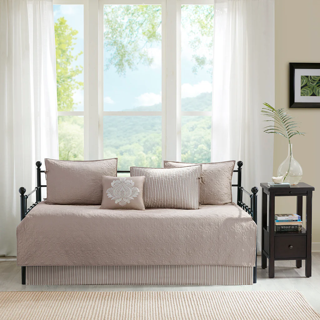 Quebec 6-Piece Reversible Daybed Cover Set - Image 7