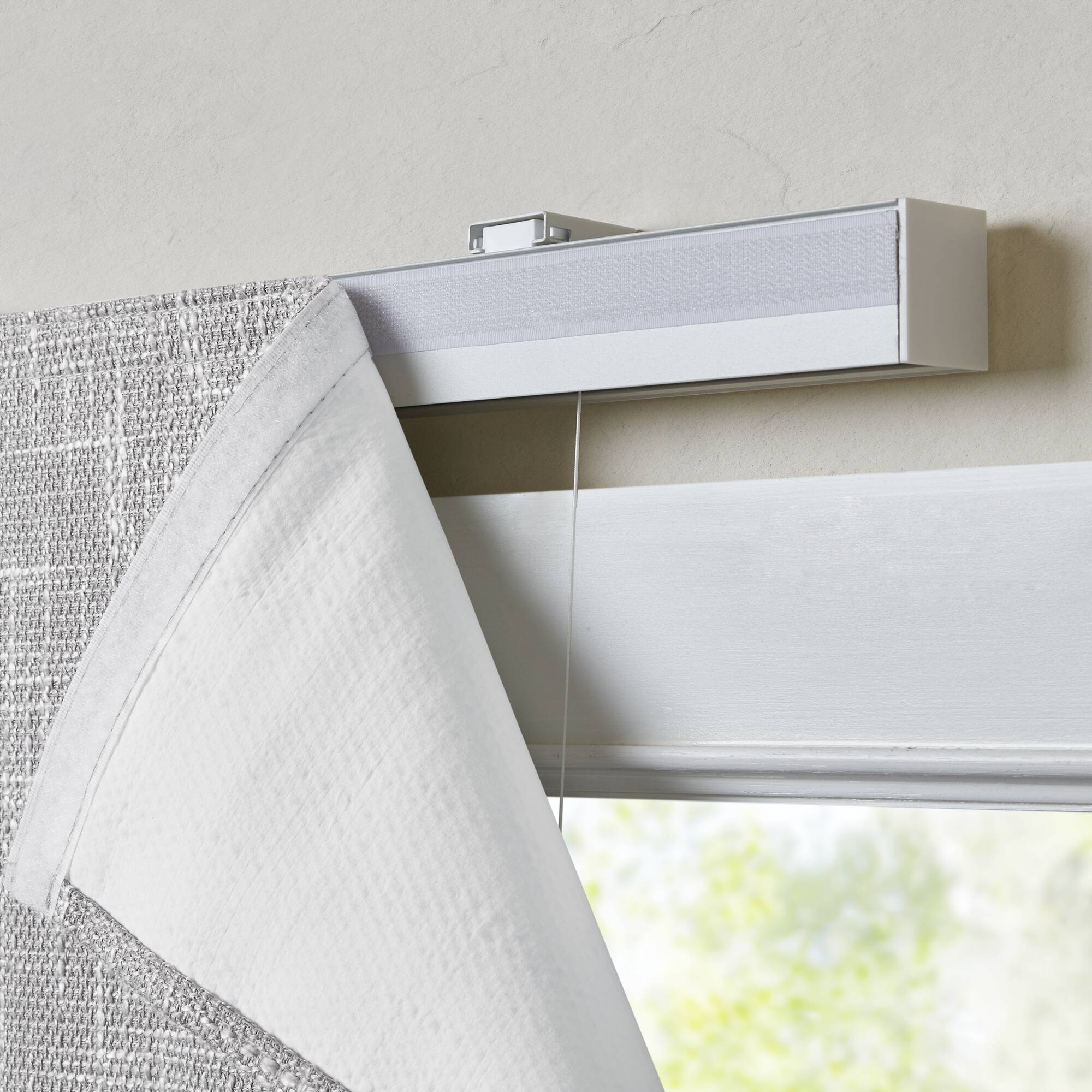Quincy Total Blackout Cordless Roman Shade - Image 58