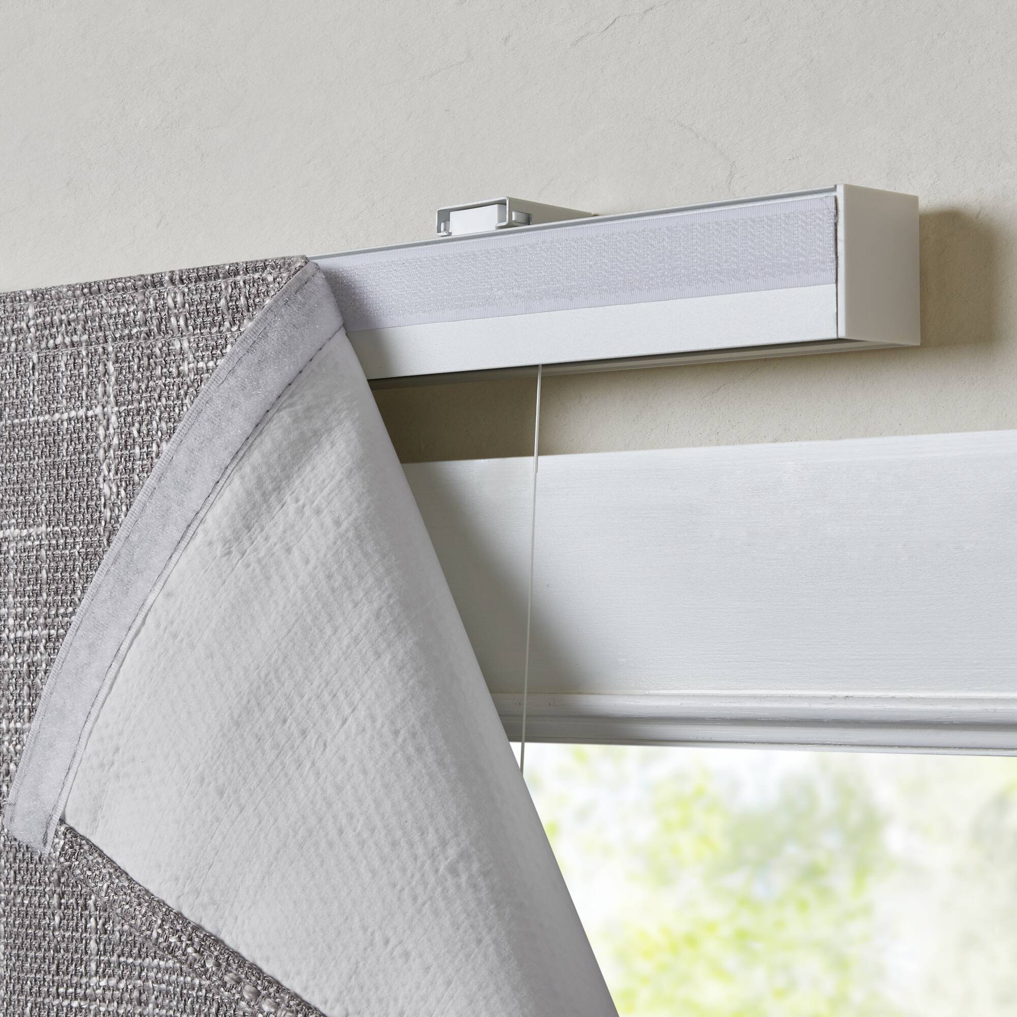 Quincy Total Blackout Cordless Roman Shade - Image 76