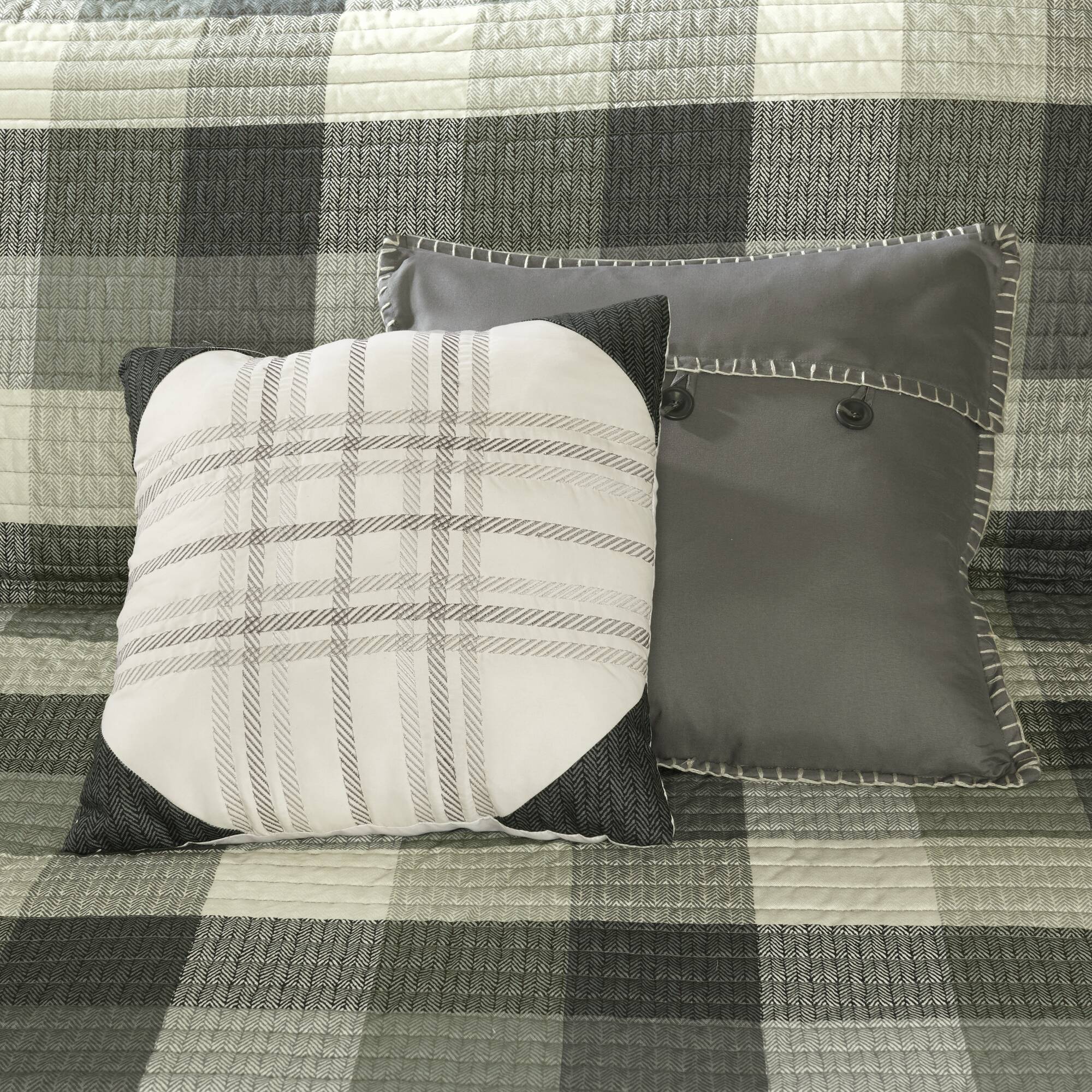 Ridge 6-Piece Printed Herringbone Quilt Set with Throw Pillows - Image 13