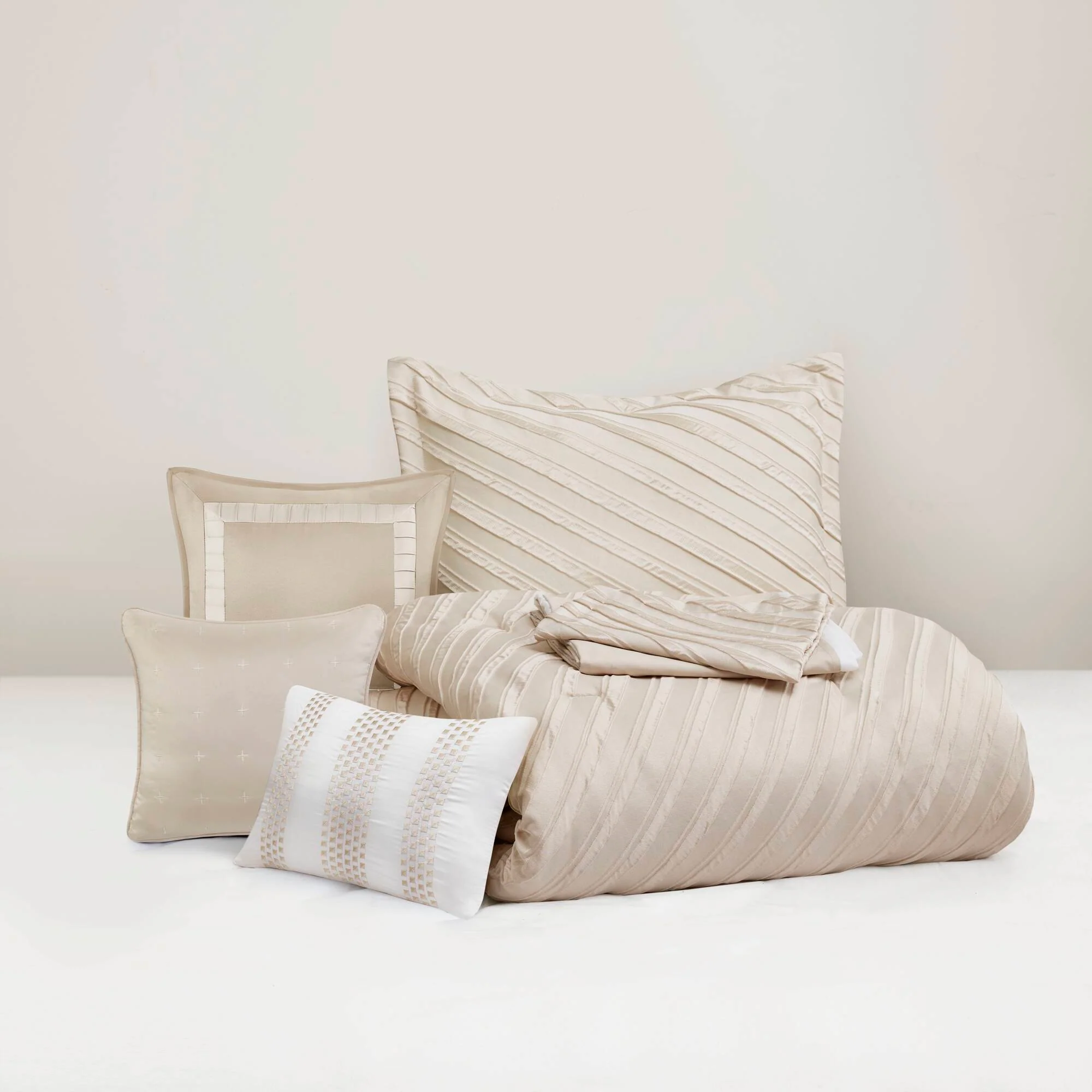 Riva 7-Piece Comforter Set - Image 18