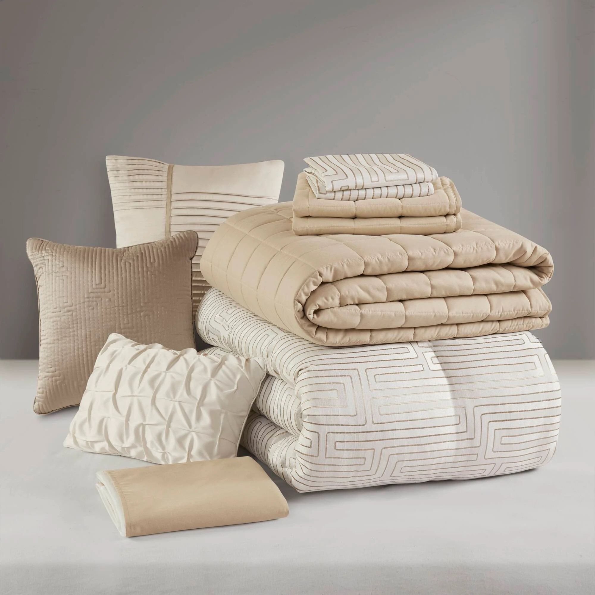 Royce 10-Piece Luxury Jacquard Comforter Set - Image 10