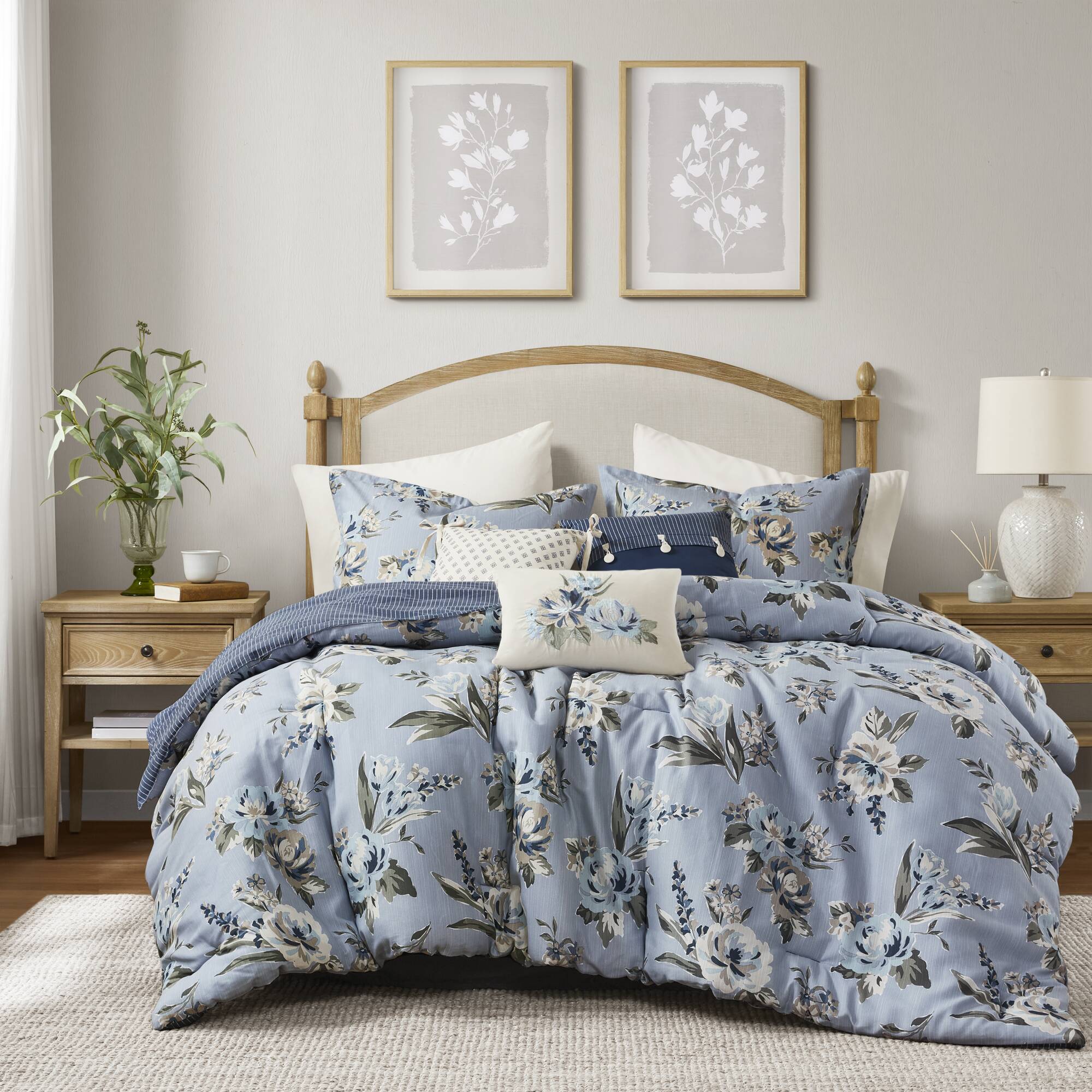Salara 7-Piece Vintage Floral Comforter Set