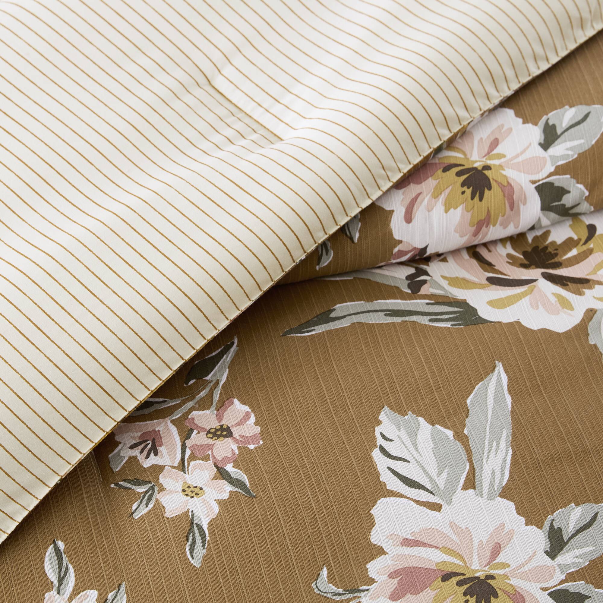 Salara 7-Piece Vintage Floral Comforter Set - Image 30