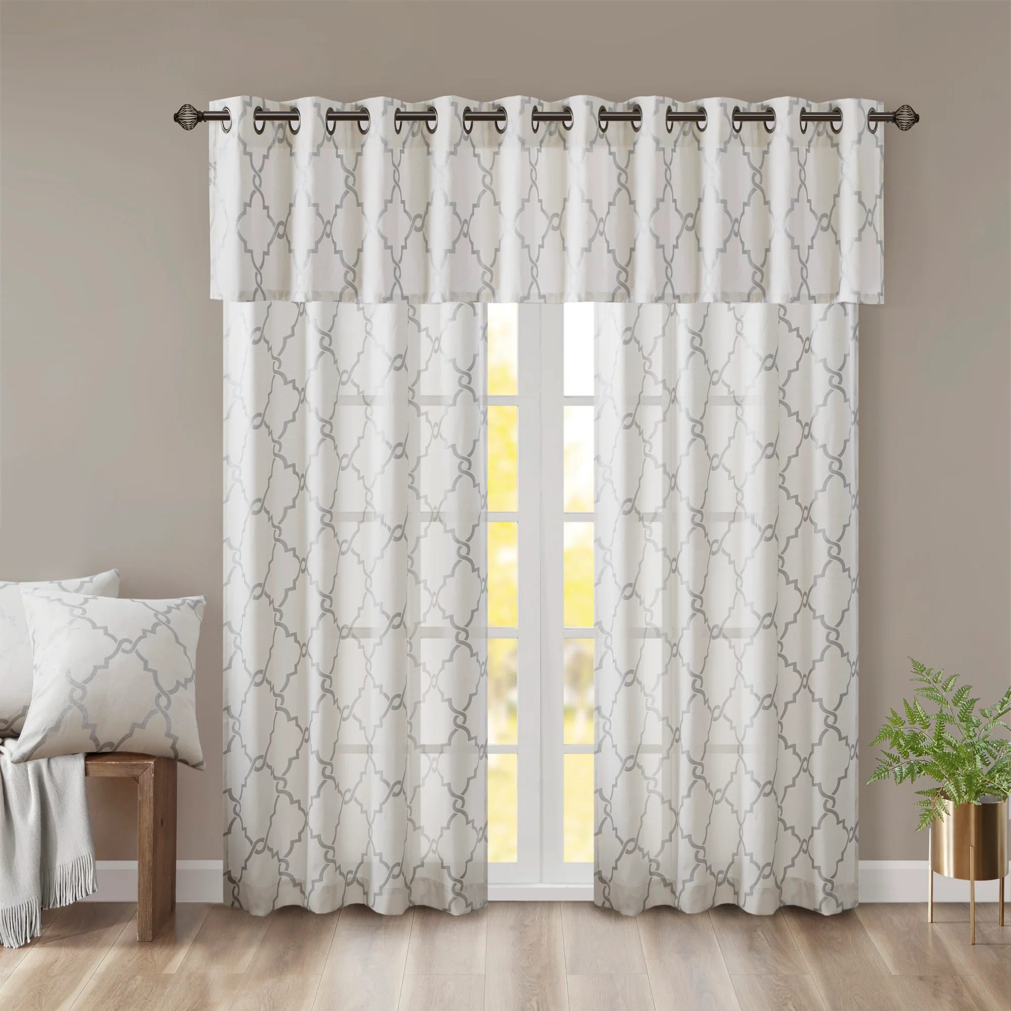 Saratoga Fretwork Print Grommet Top Window Valance - Image 15