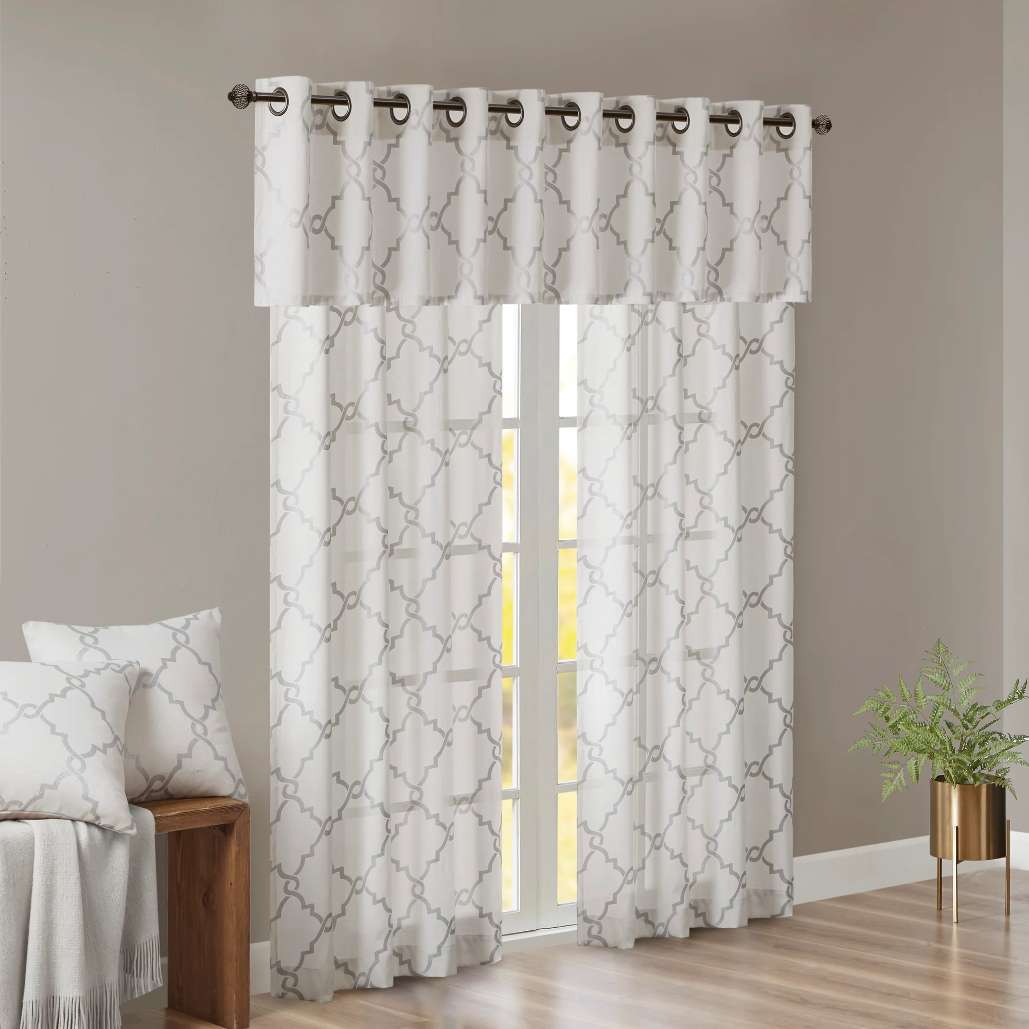 Saratoga Fretwork Print Grommet Top Window Valance - Image 23