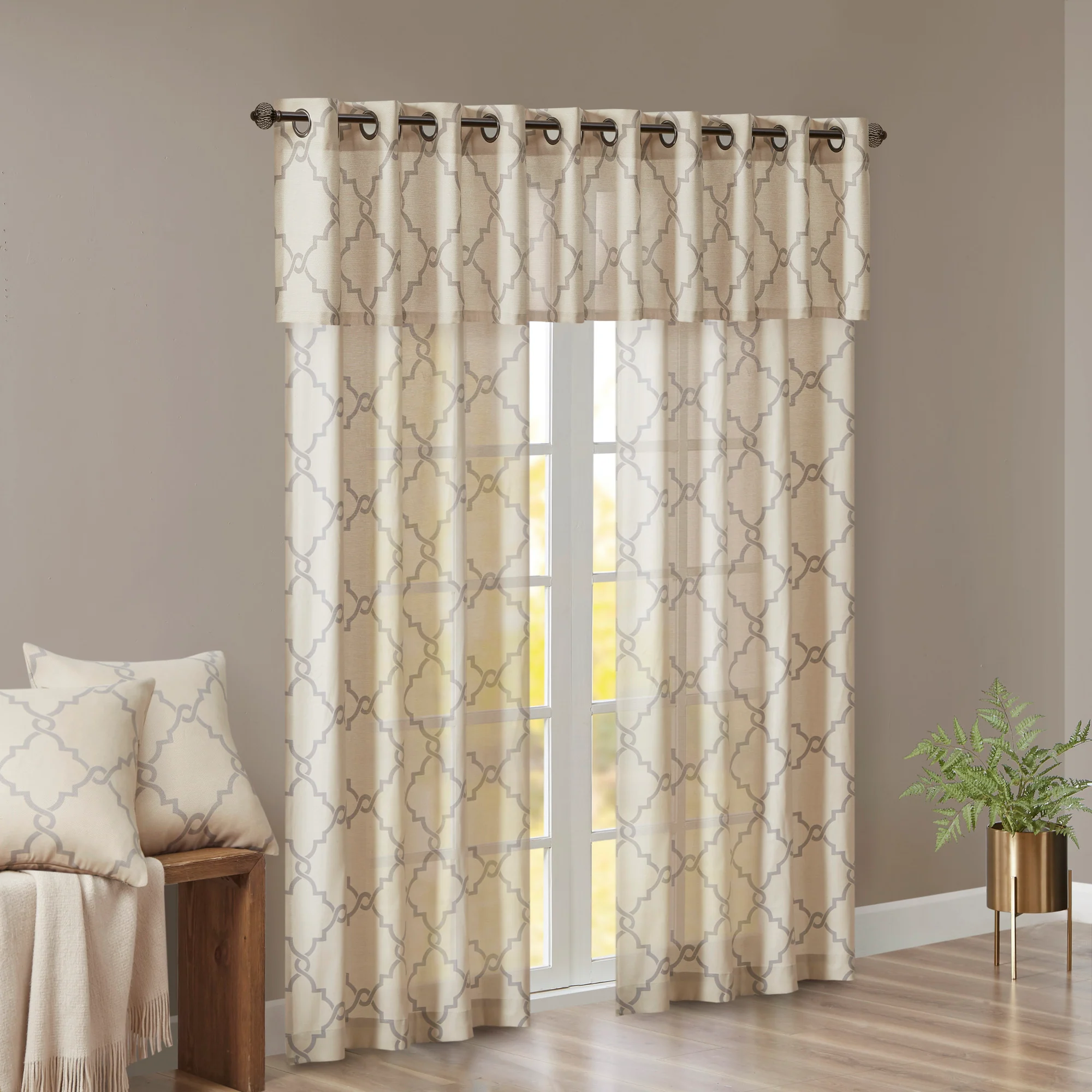 Saratoga Fretwork Print Grommet Top Window Valance - Image 27