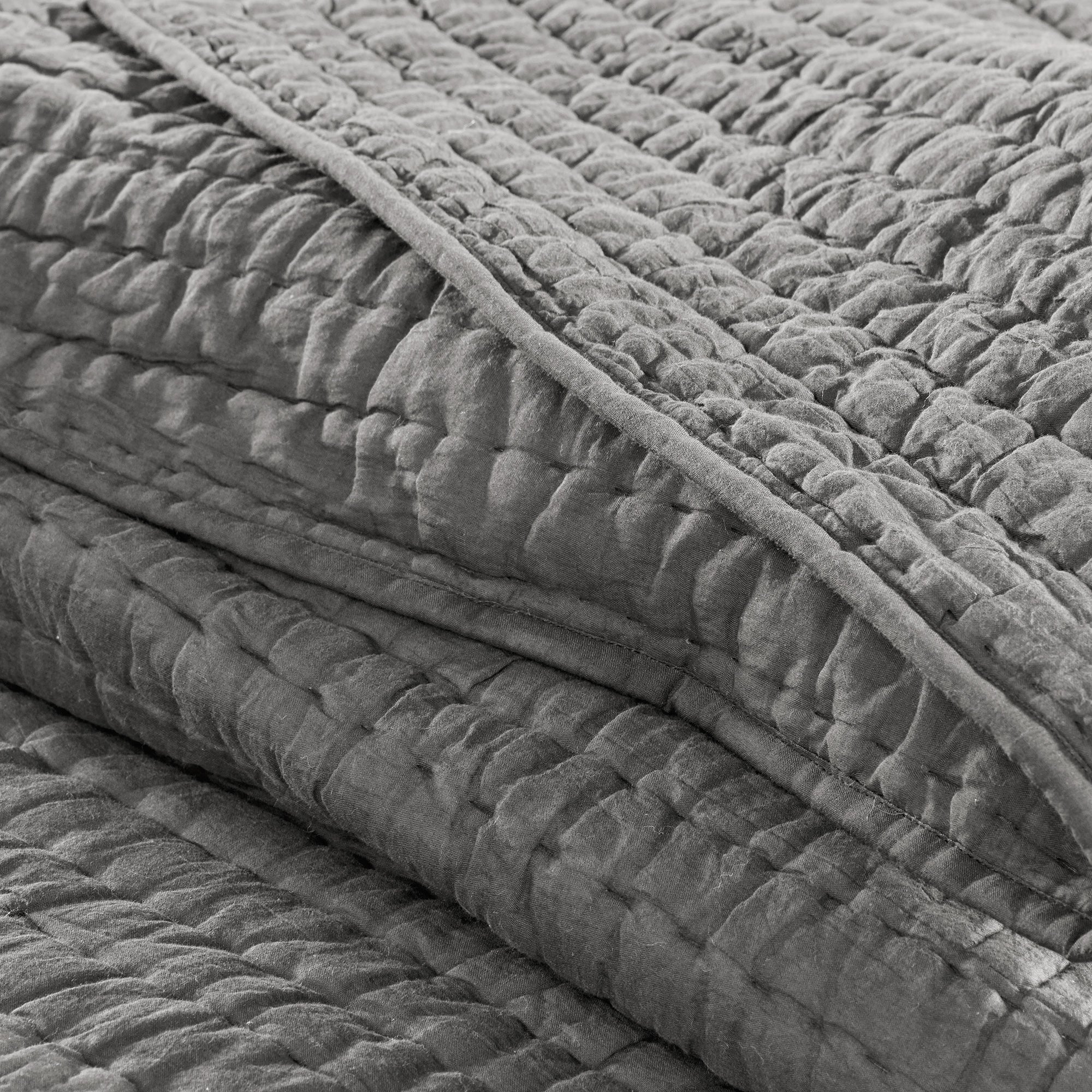 Serene 3-Piece Hand Quilted Cotton Quilt Set - Image 6