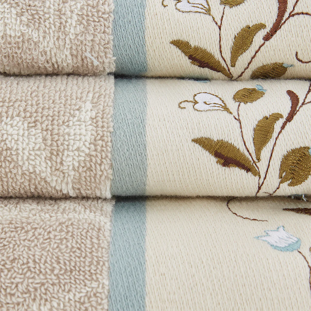 Serene Embroidered Cotton Jacquard 6-Piece Towel Set - Image 13