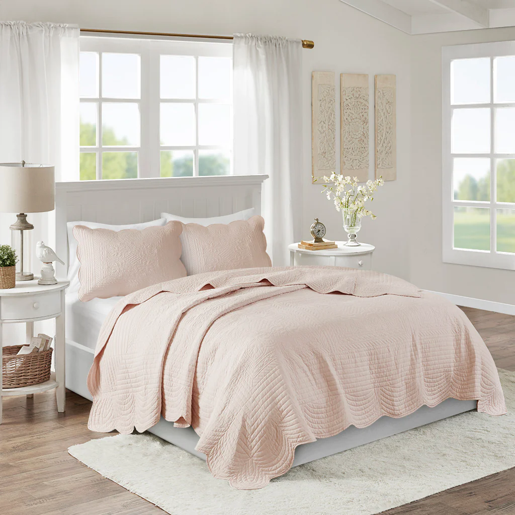 Tuscany 3-Piece Reversible Scalloped Edge Quilt Set - Image 10