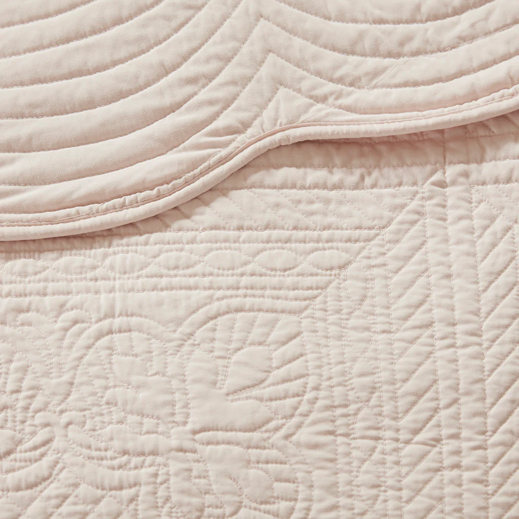Tuscany 3-Piece Reversible Scalloped Edge Quilt Set - Image 37