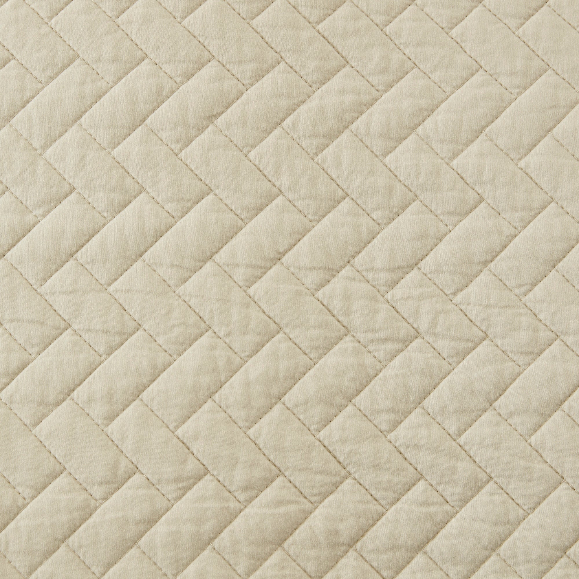 Velvet Touch 3-Piece Luxurious Oversized Quilt Set - Image 16