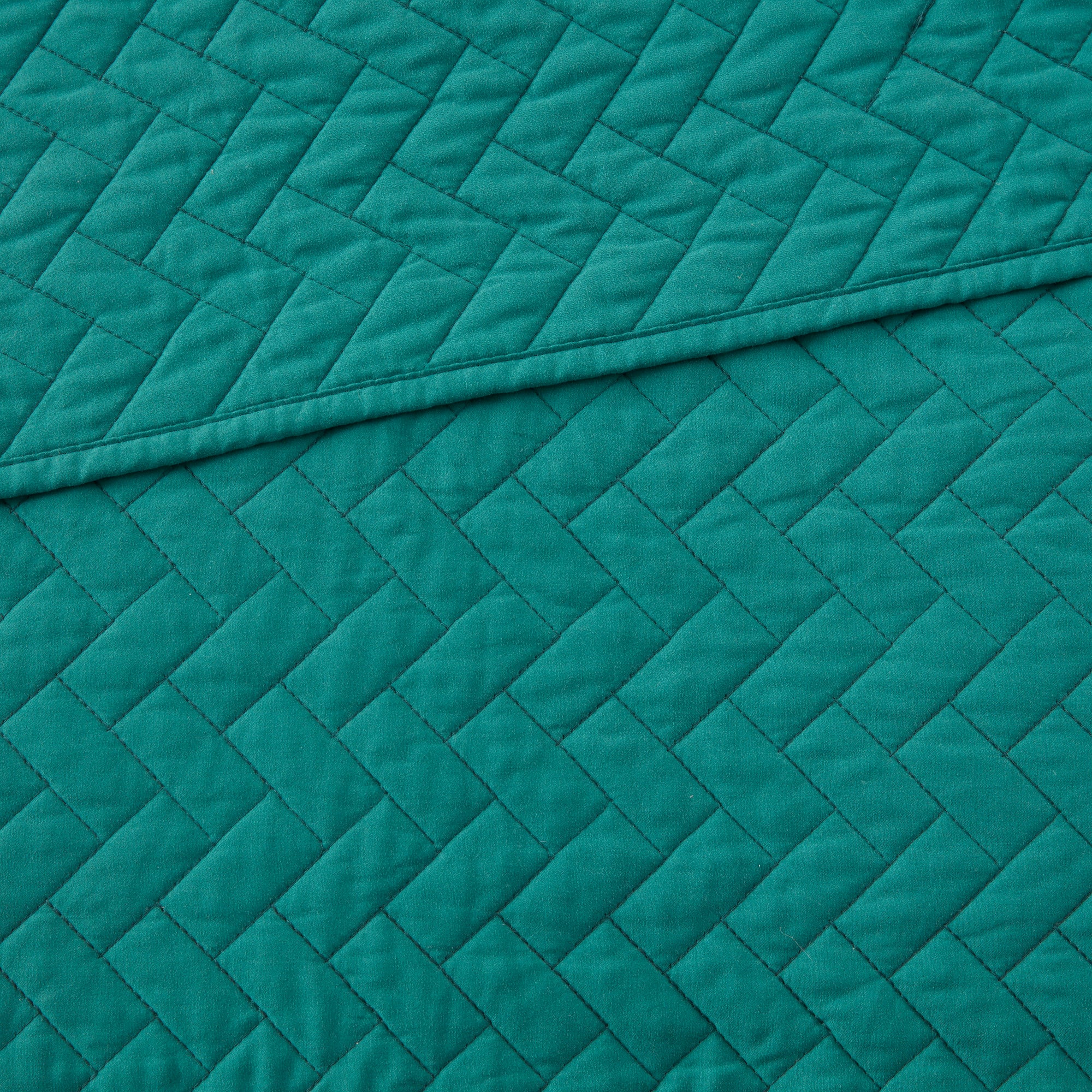 Velvet Touch 3-Piece Luxurious Oversized Quilt Set - Image 28