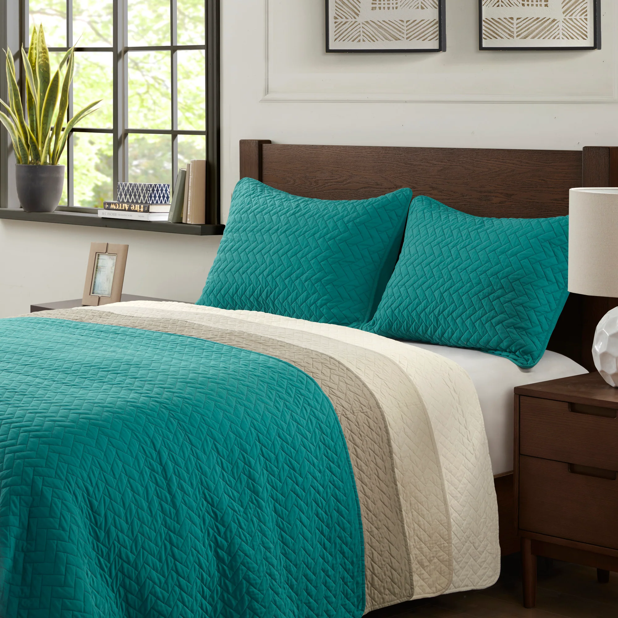 Velvet Touch 3-Piece Luxurious Oversized Quilt Set - Image 34