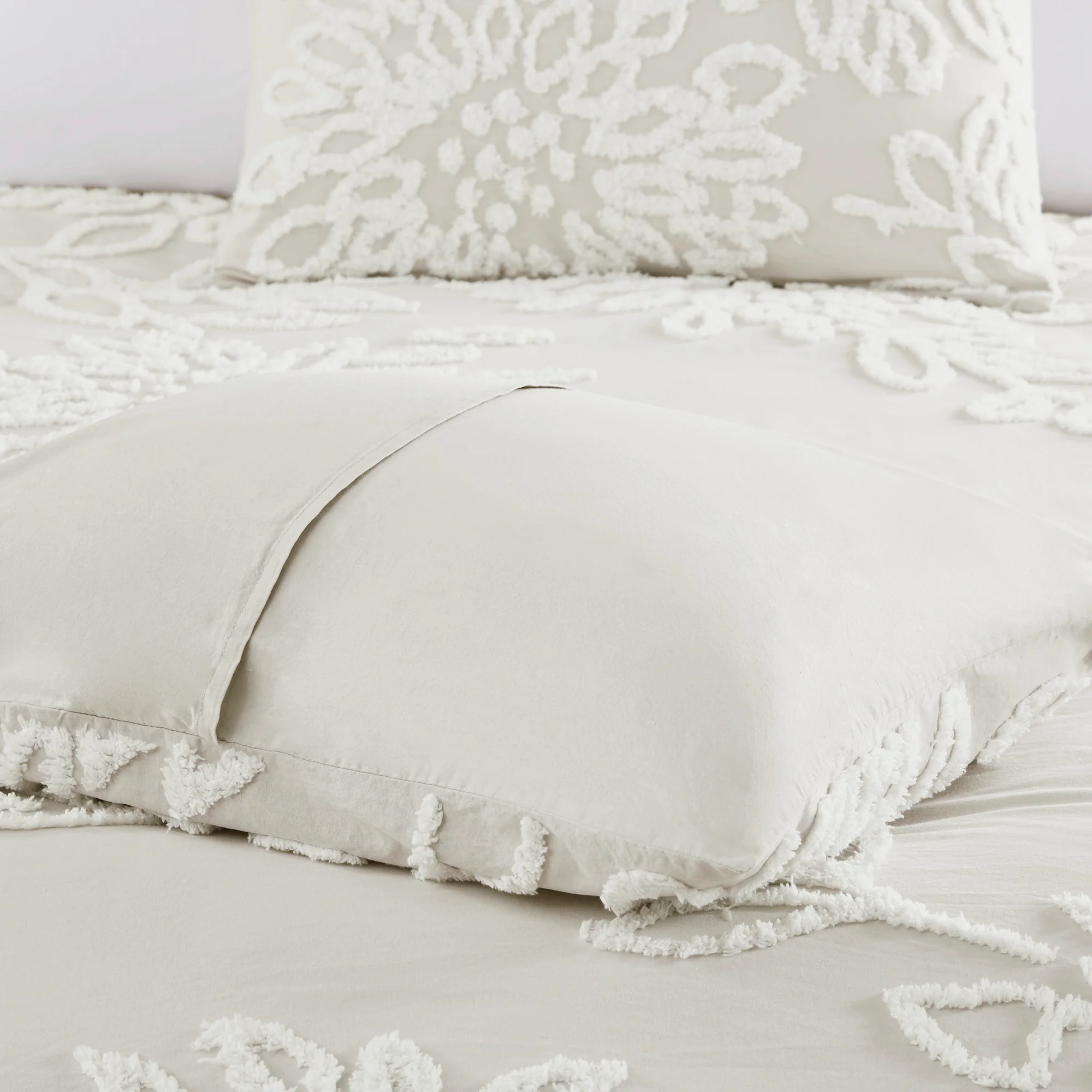 Veronica 3-Piece Tufted Cotton Chenille Floral Comforter Set - Image 5