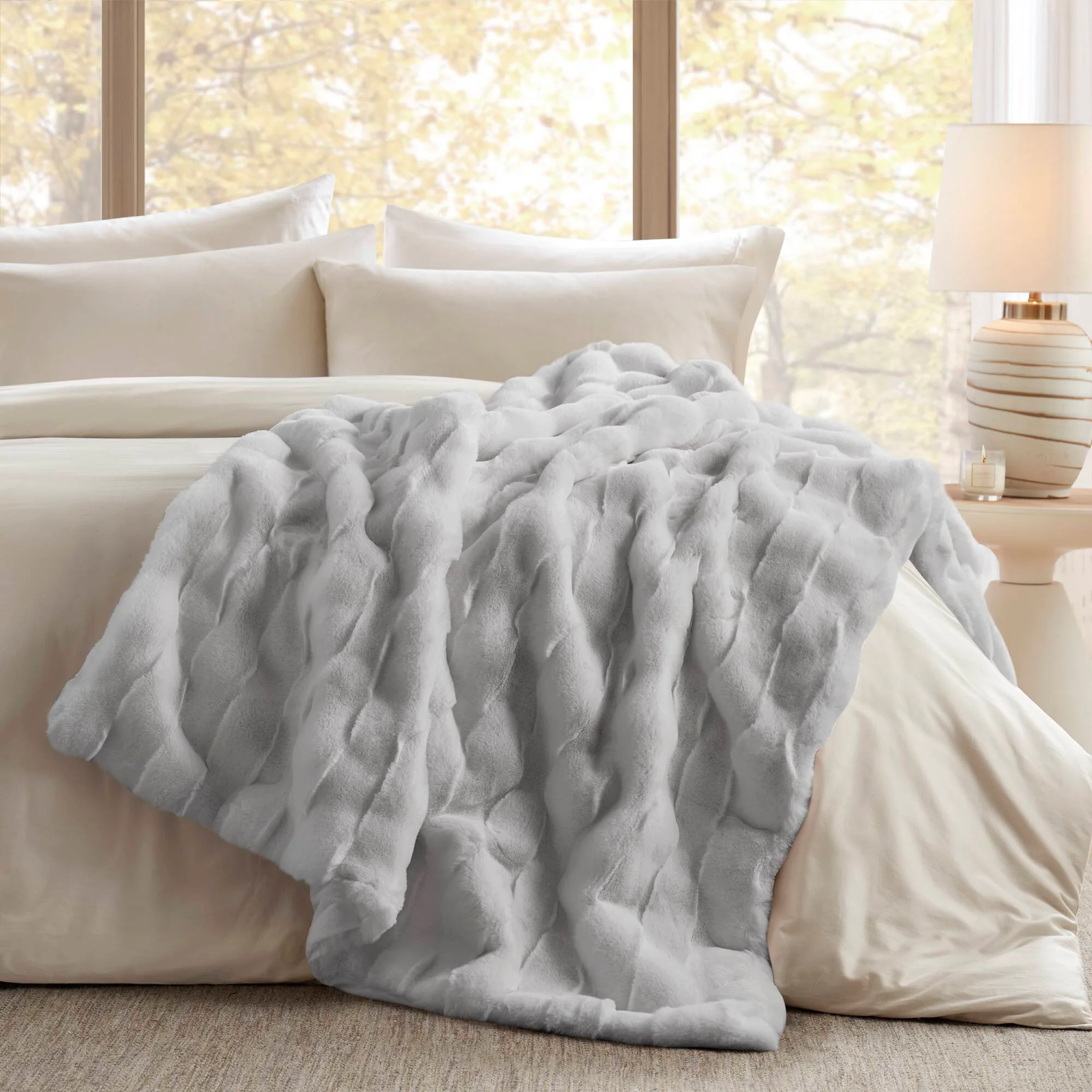 Vivienne Faux Fur Throw - Image 40