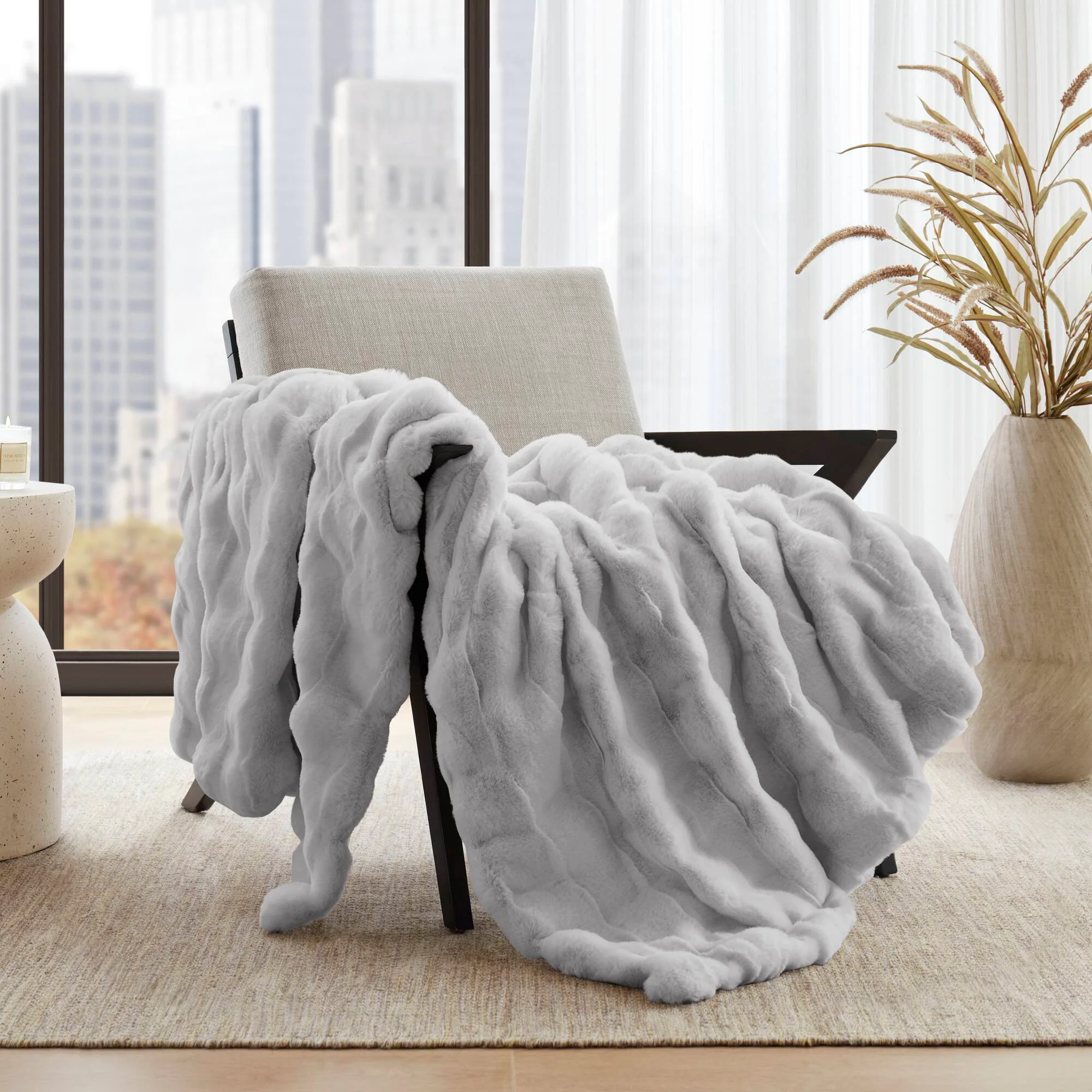 Vivienne Faux Fur Throw - Image 42