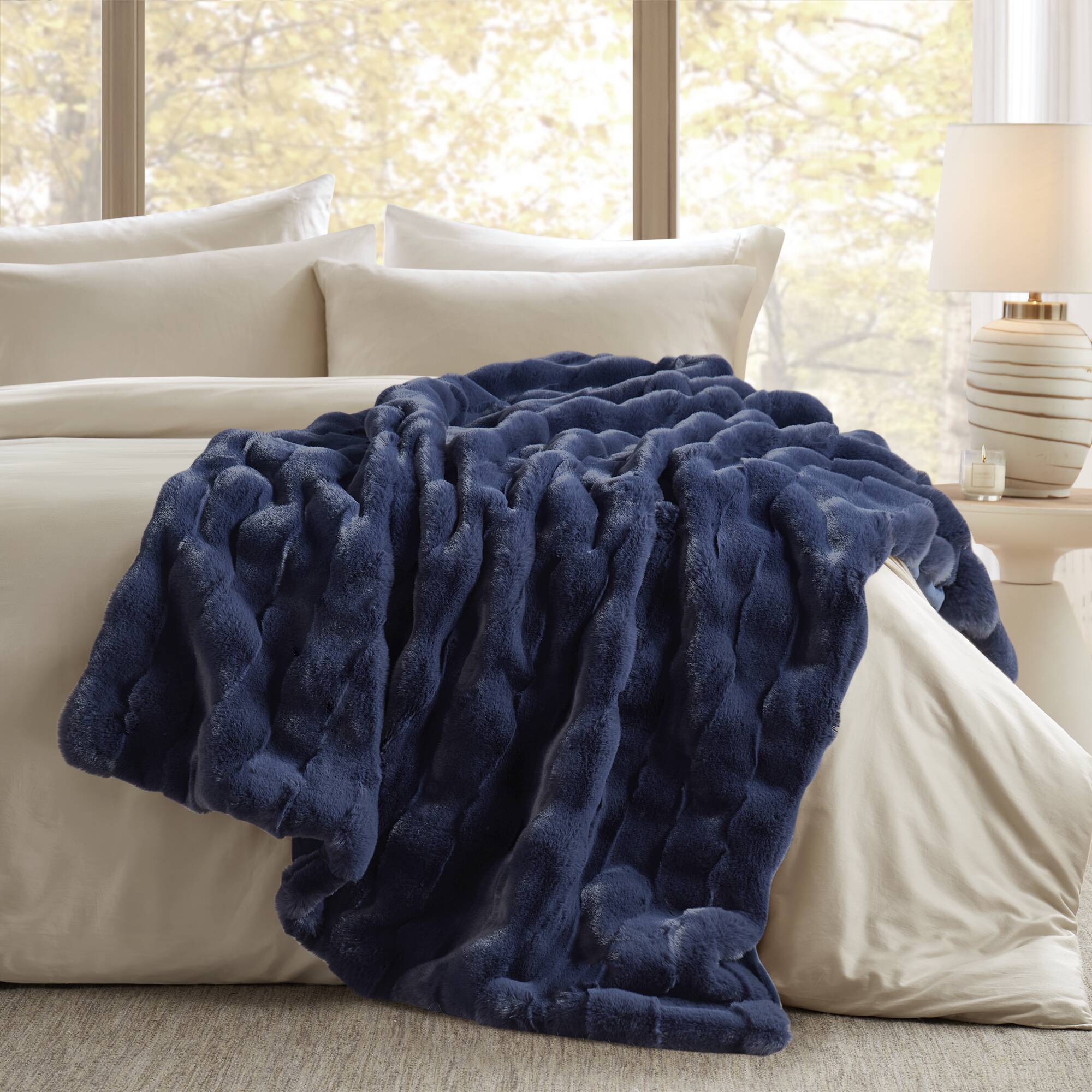 Vivienne Faux Fur Throw - Image 64