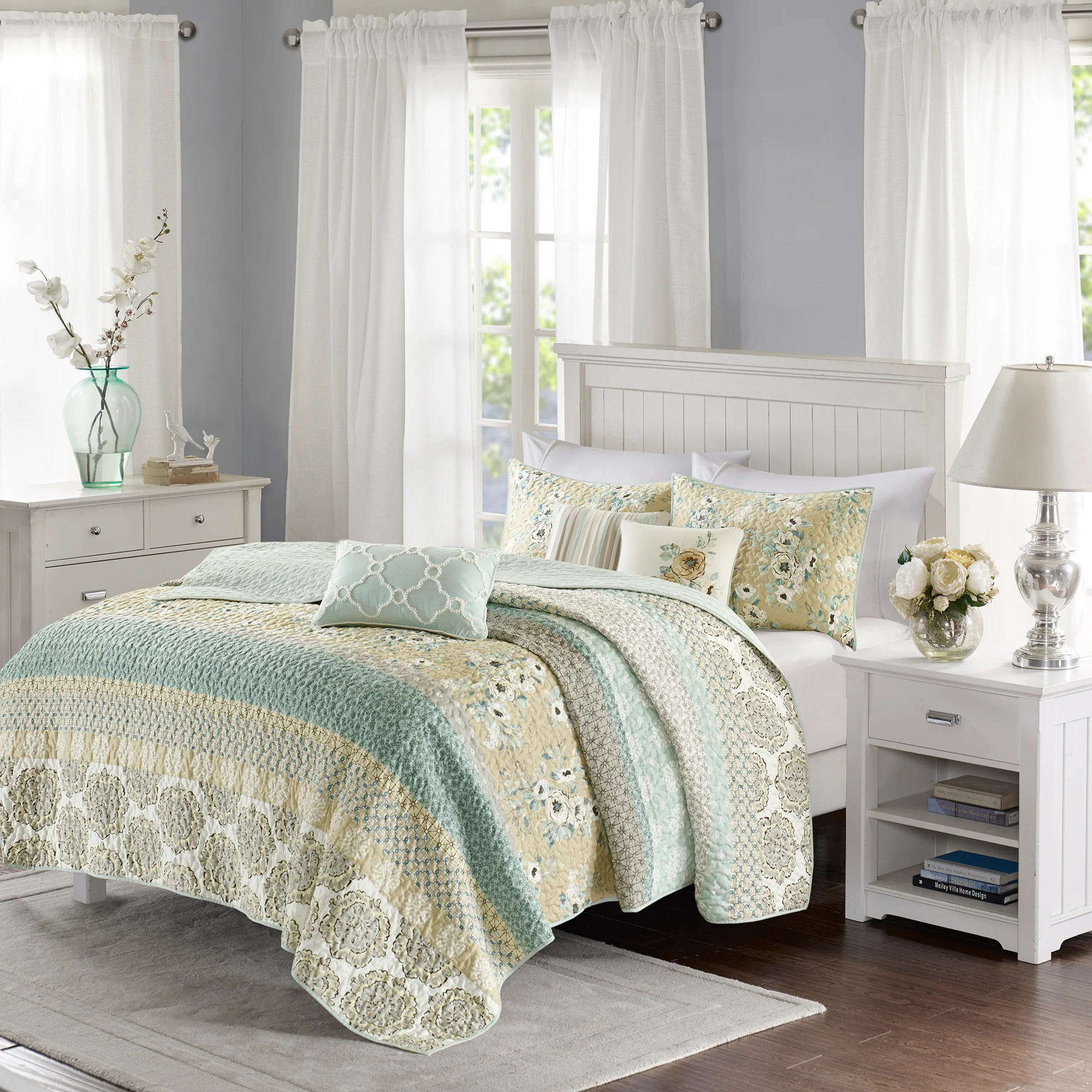 Willa 6-Piece Cotton Quilt Set with Throw Pillows
