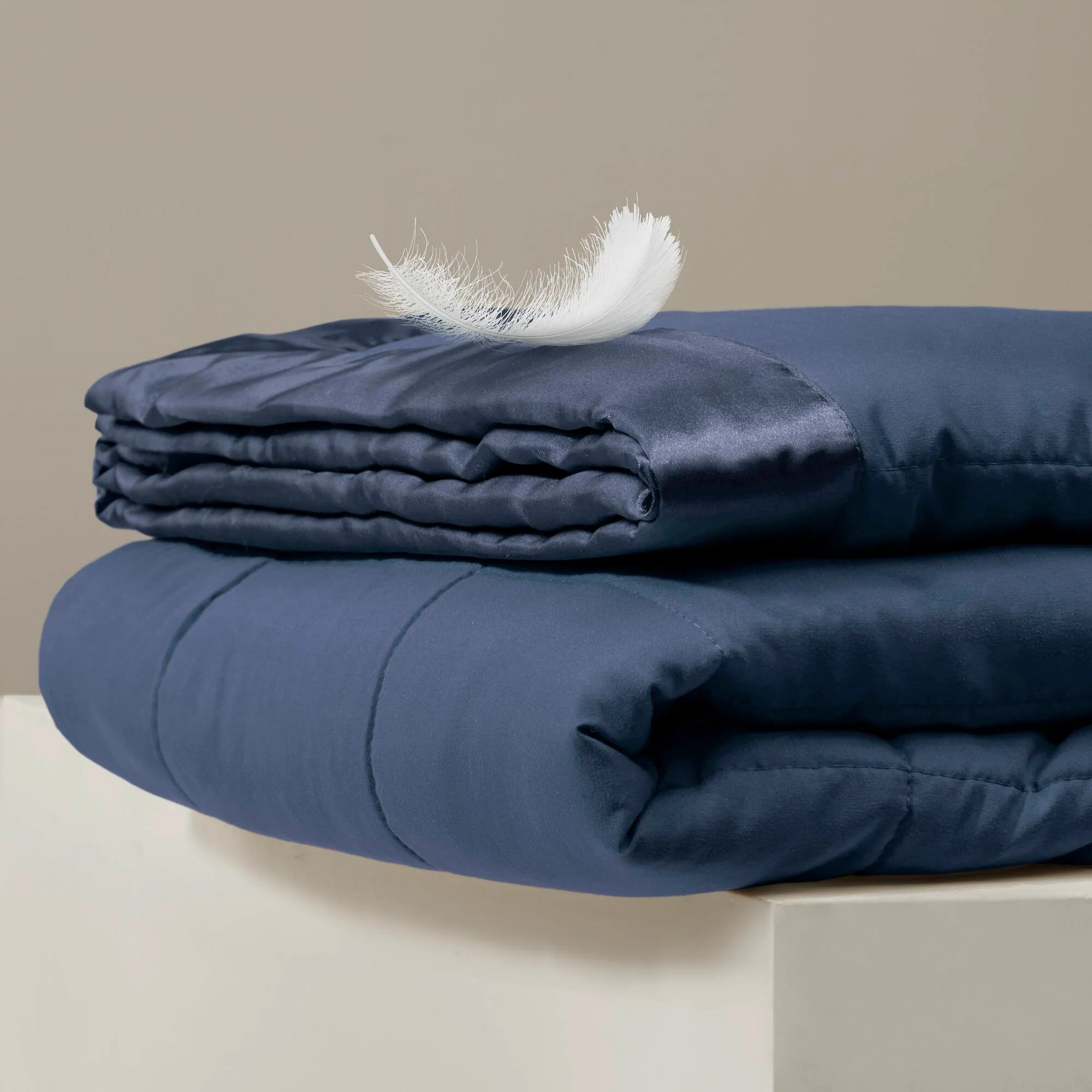 Windom Lightweight Down Alternative Blanket with Satin Trim - Image 32
