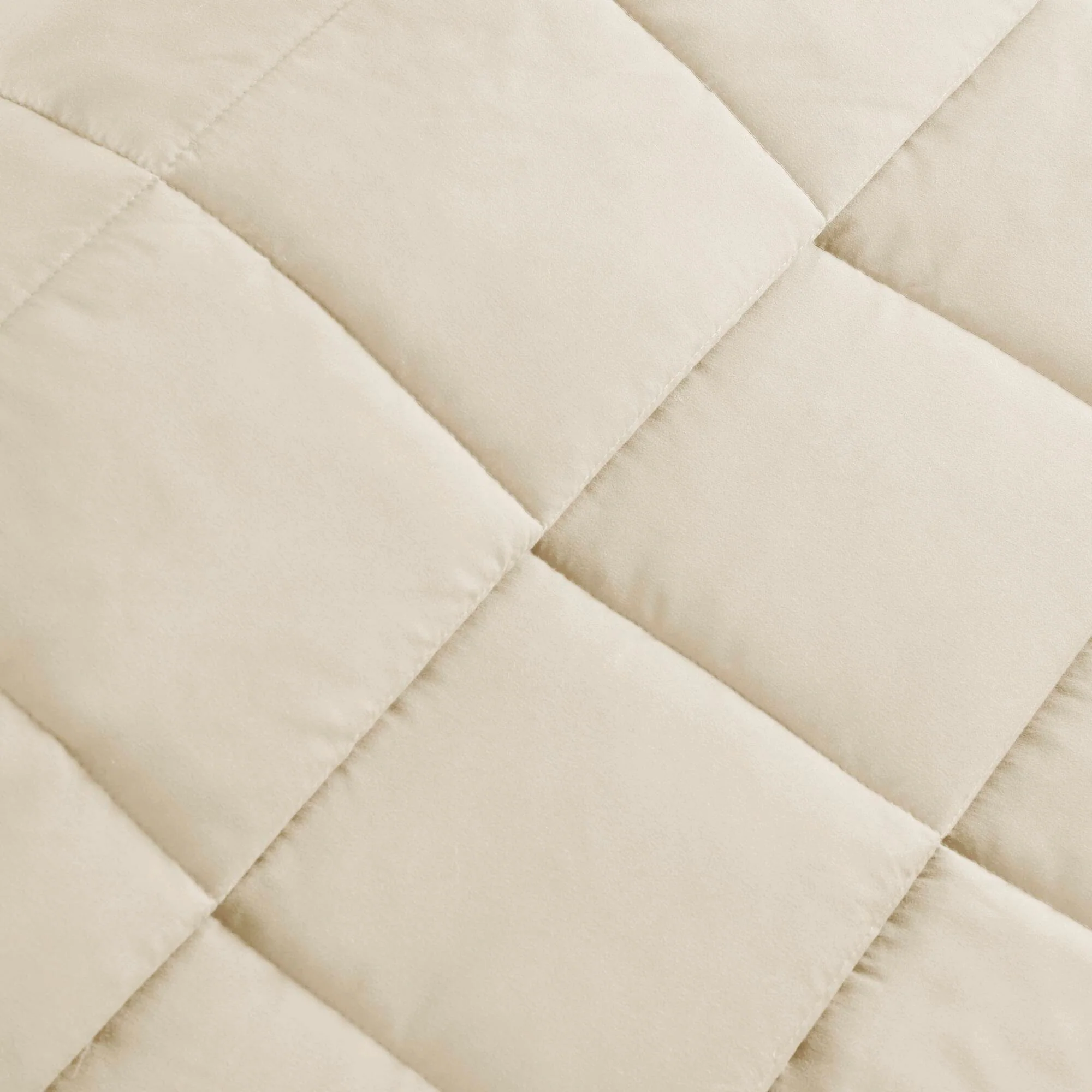 Windom Lightweight Down Alternative Blanket with Satin Trim - Image 33