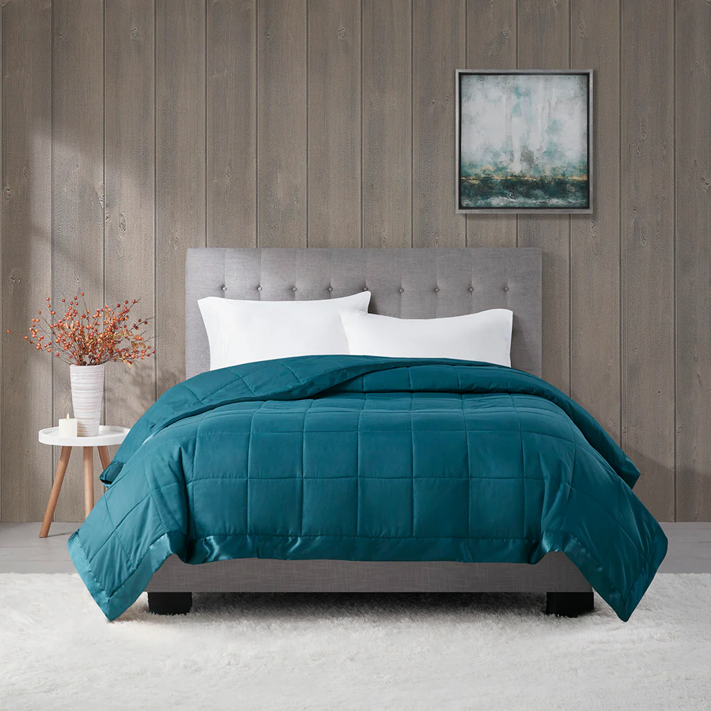 Windom Lightweight Down Alternative Blanket with Satin Trim - Image 5