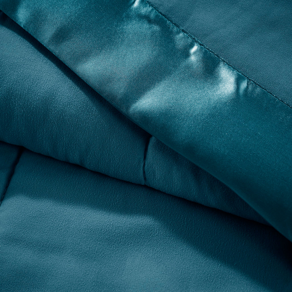 Windom Lightweight Down Alternative Blanket with Satin Trim - Image 6