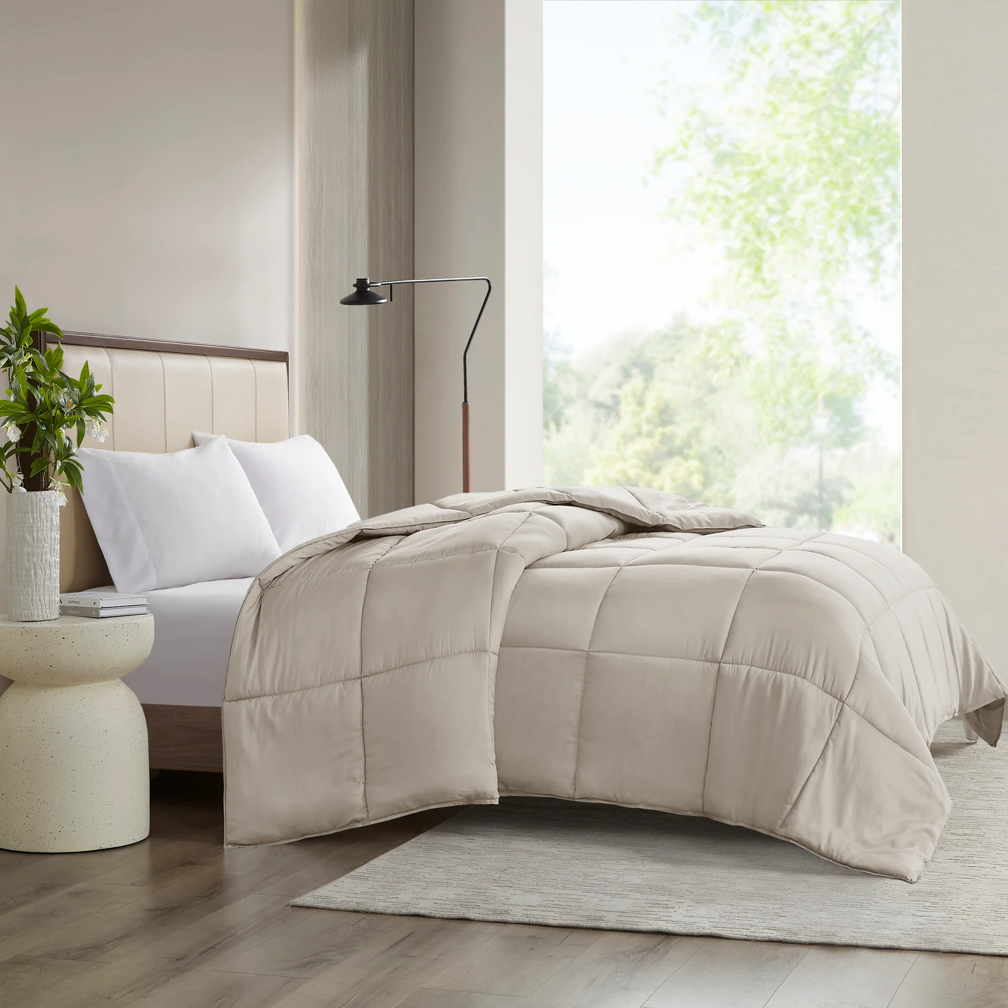 Winfield 300 Thread Count Cotton Shell Luxury Down Alternative Comforter - Image 19
