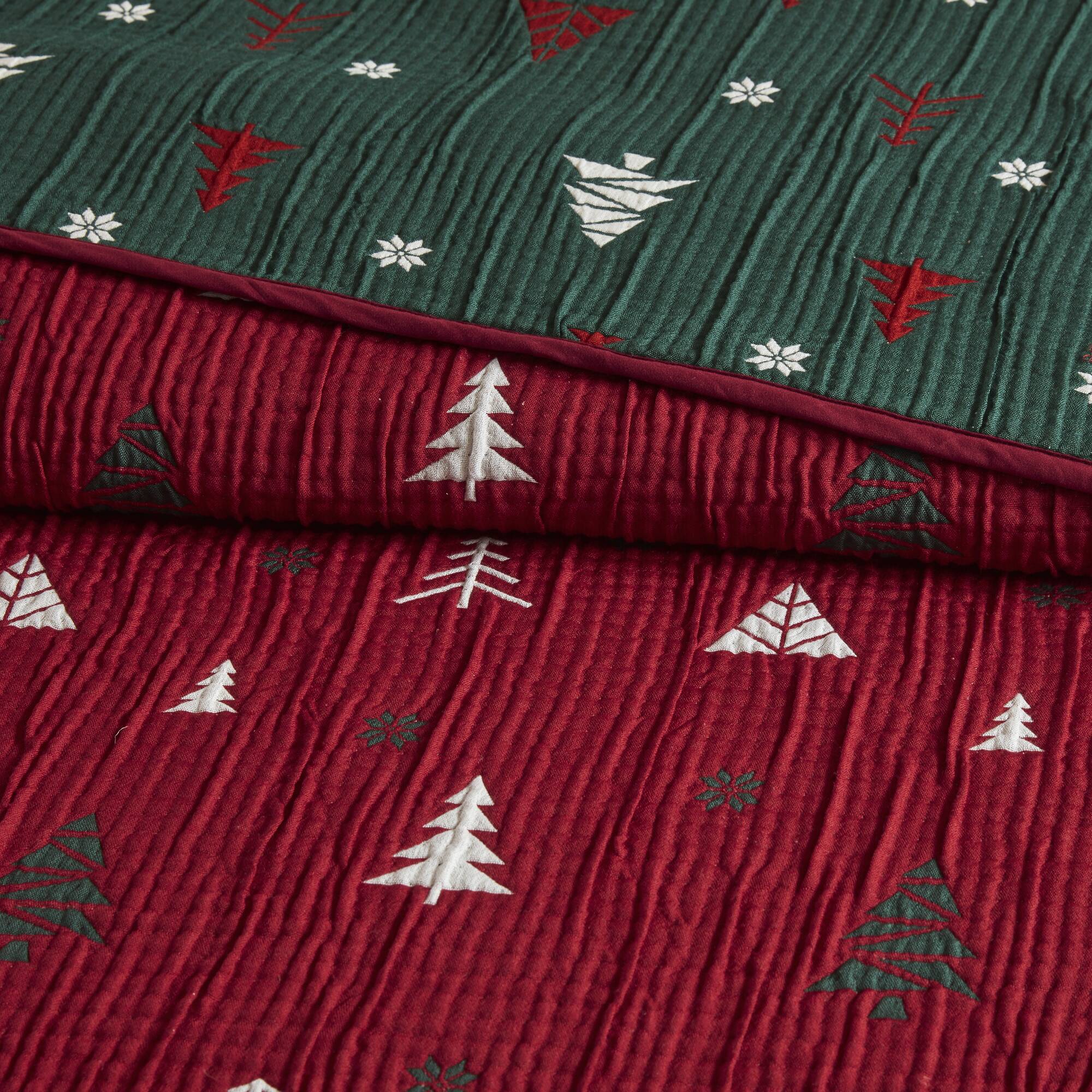 Winter Reversible Christmas Throw Set - Image 3