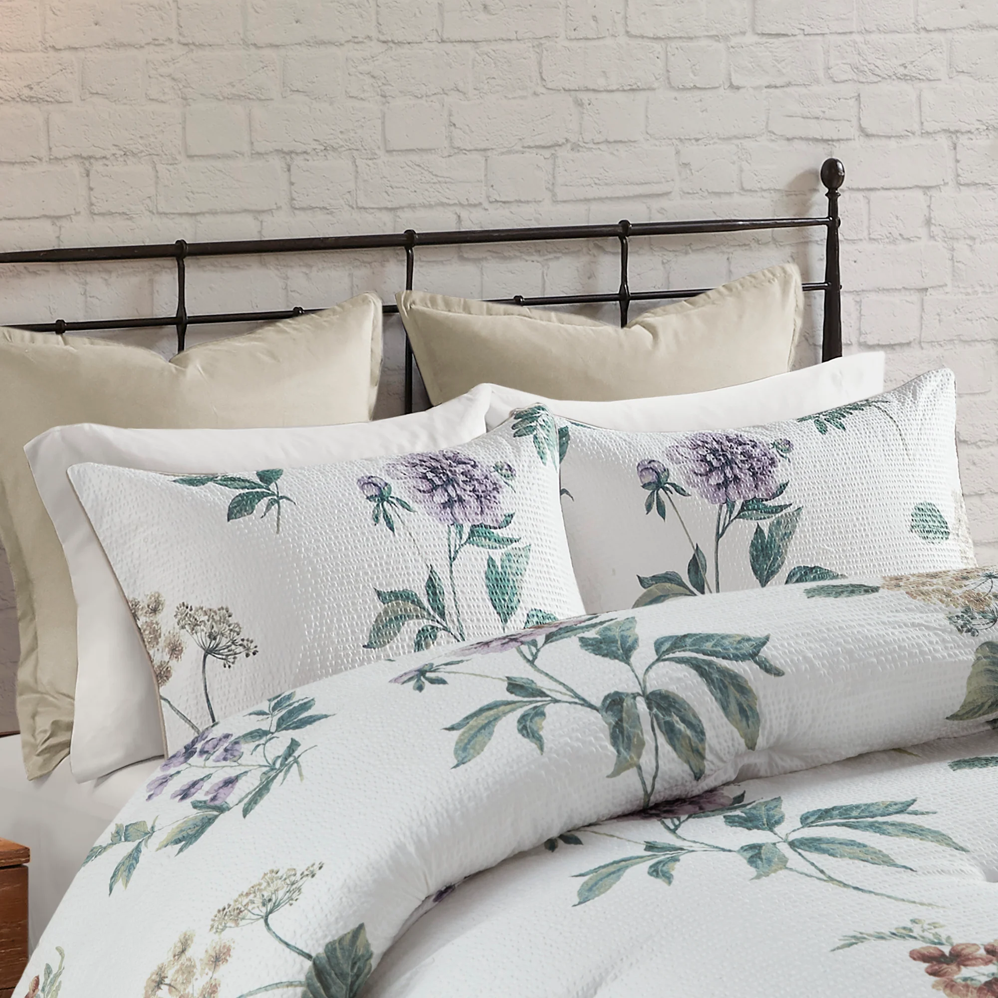 Zennia 7-Piece Printed Seersucker Comforter Set with Throw Blanket - Image 10