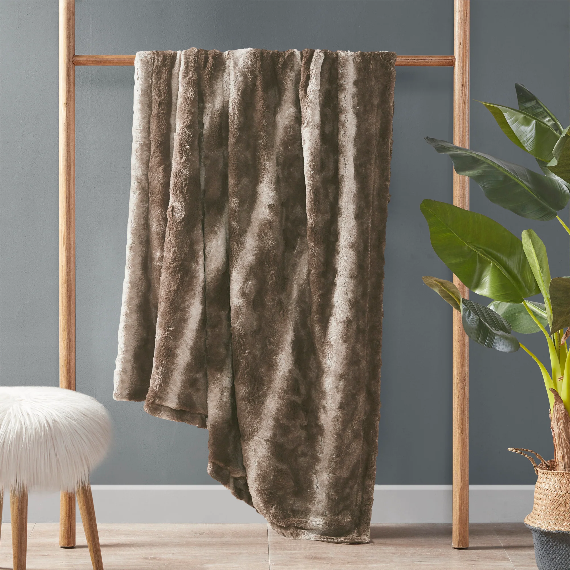 Zuri Faux Fur Blanket