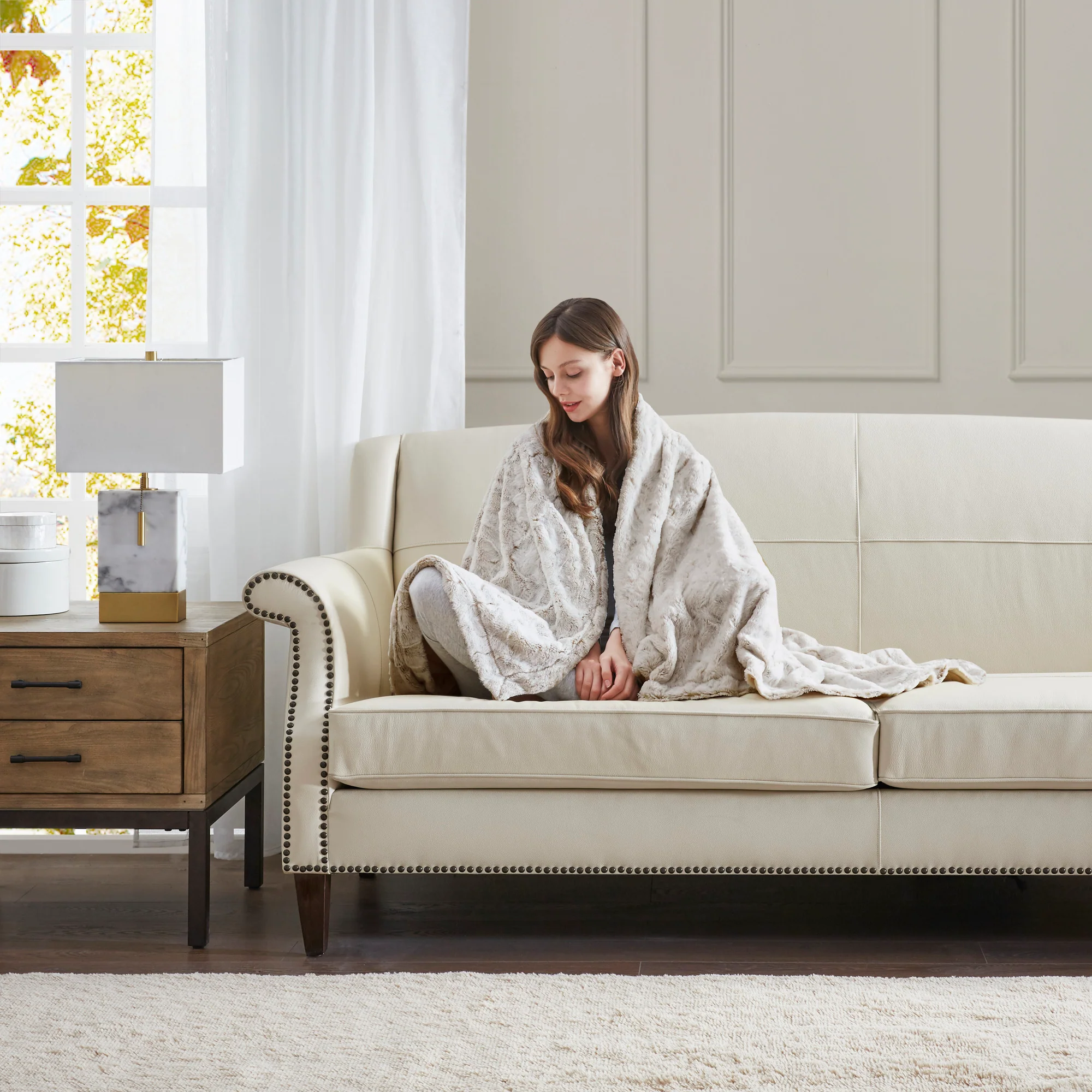 Zuri Faux Fur Blanket - Image 13