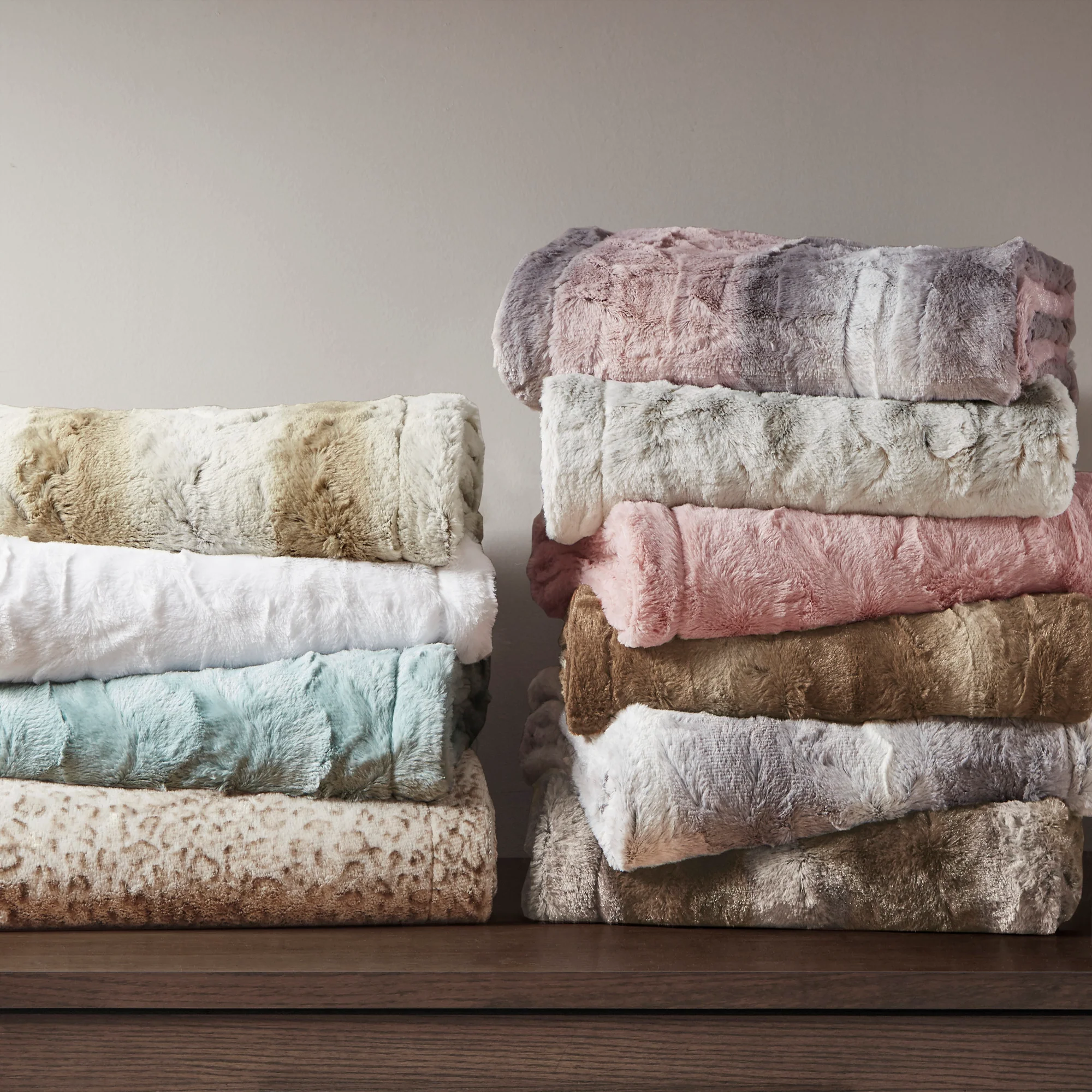 Zuri Faux Fur Blanket - Image 18