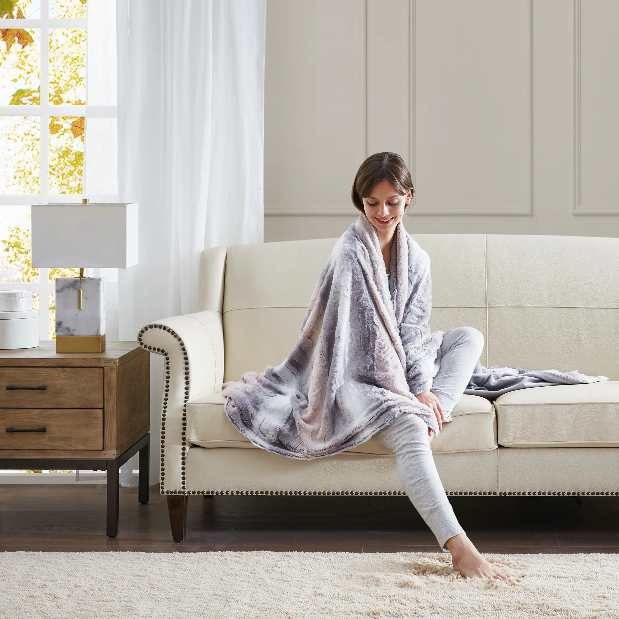 Zuri Faux Fur Throw - Image 13