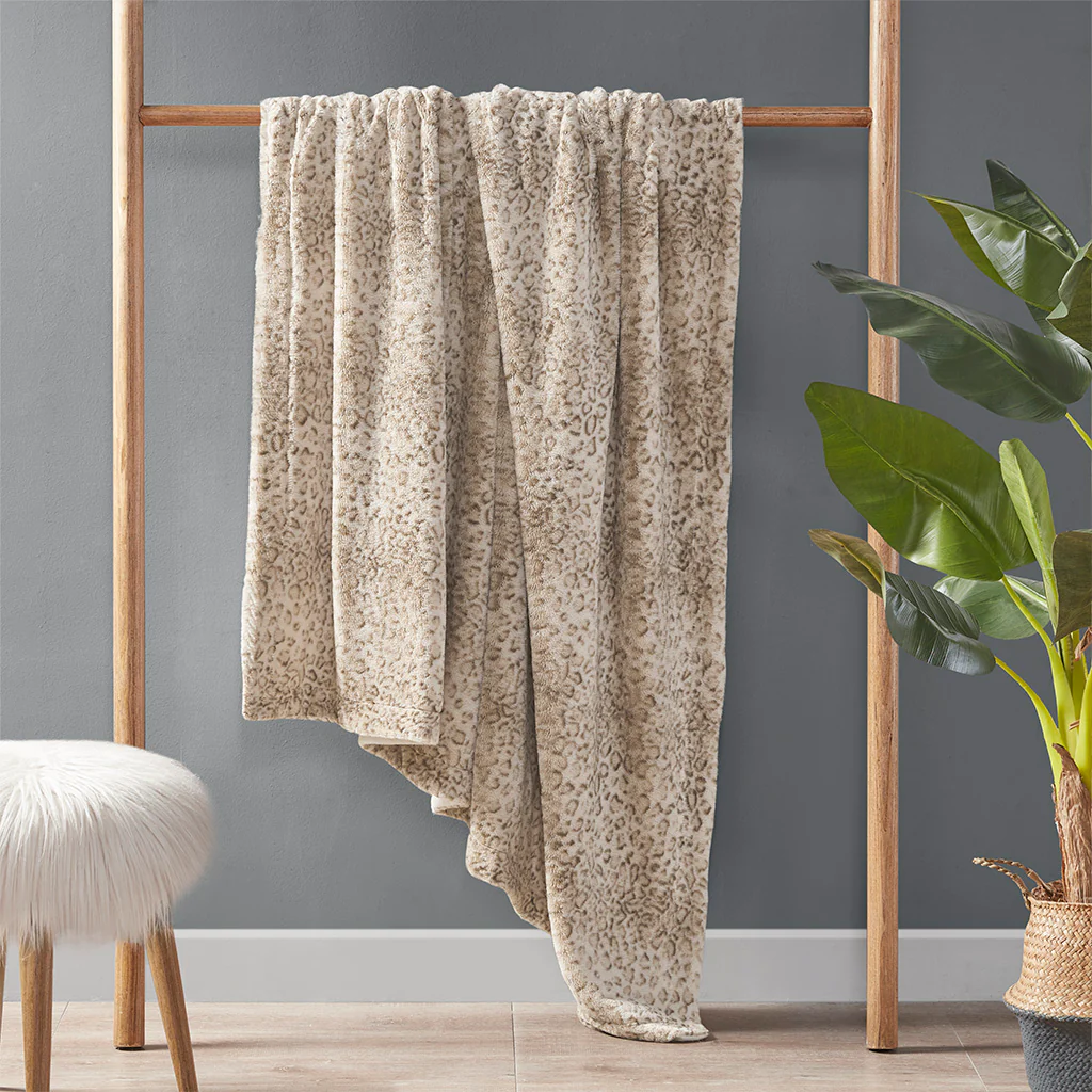 Zuri Oversized Faux Fur Throw - Image 20