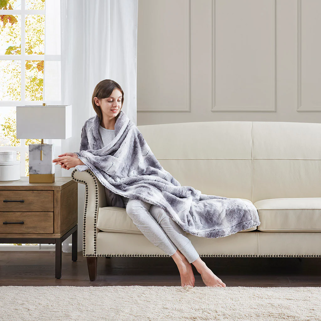 Zuri Oversized Faux Fur Throw - Image 28